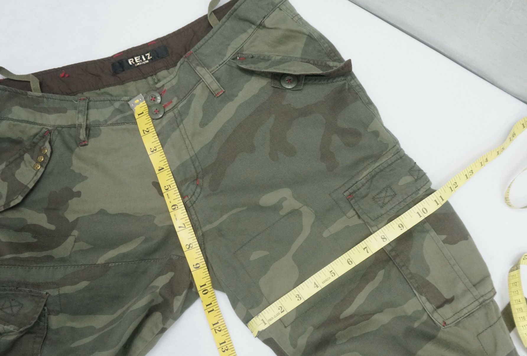 Japanese Brand REIZ Soft Cotton Camo Flared Roll up Bondage Women's Cargo Size 31" - 16 Thumbnail