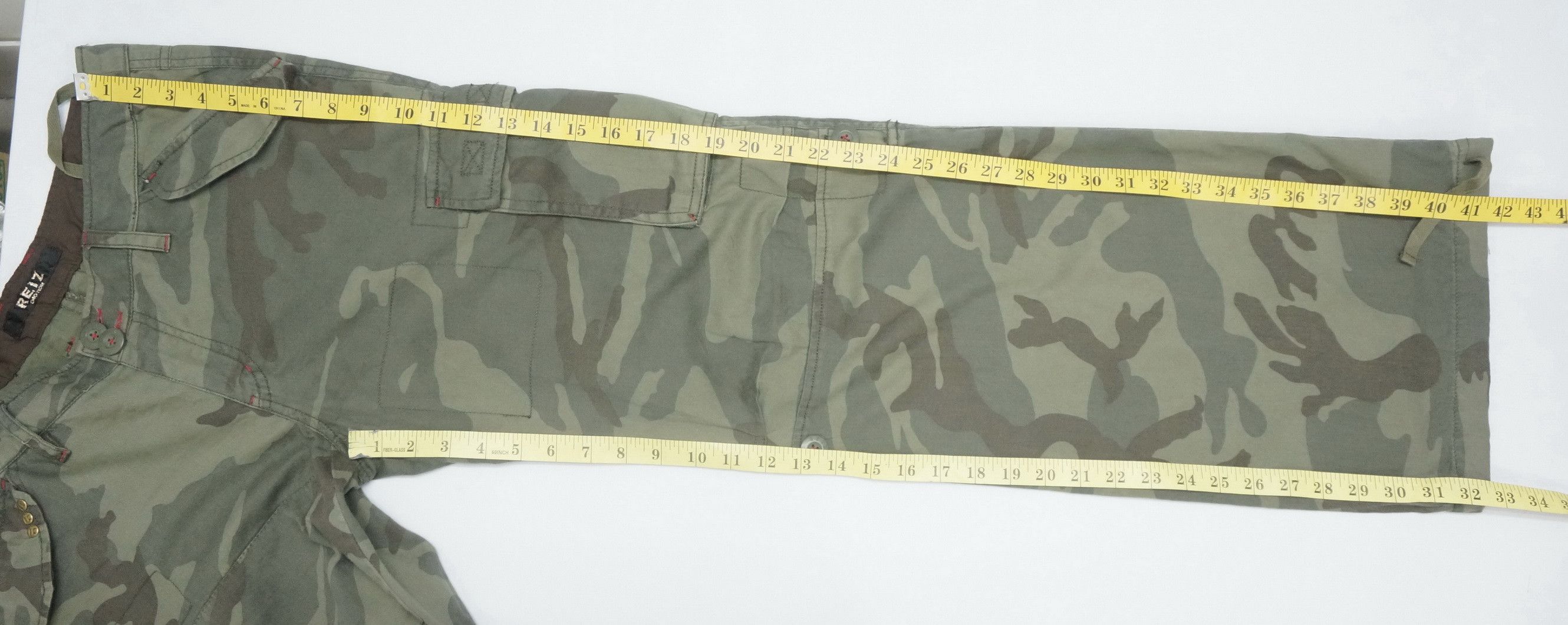 Japanese Brand REIZ Soft Cotton Camo Flared Roll up Bondage Women's Cargo Size 31" - 17 Thumbnail