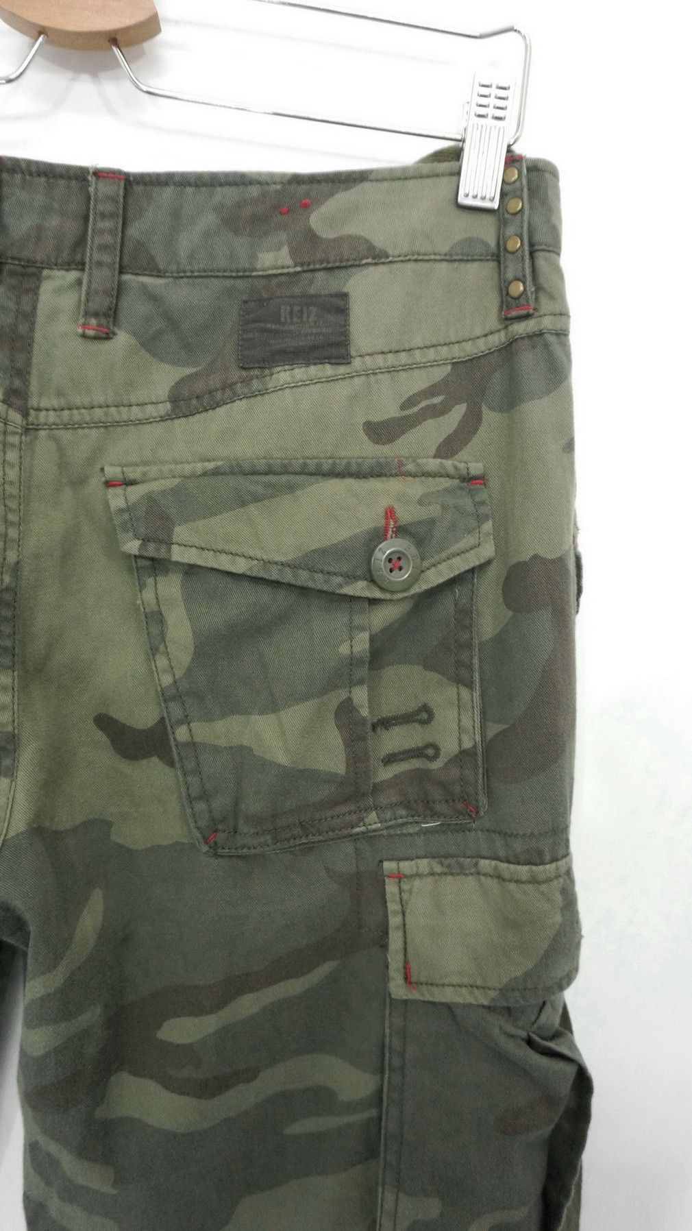 Japanese Brand REIZ Soft Cotton Camo Flared Roll up Bondage Women's Cargo Size 31" - 7 Thumbnail