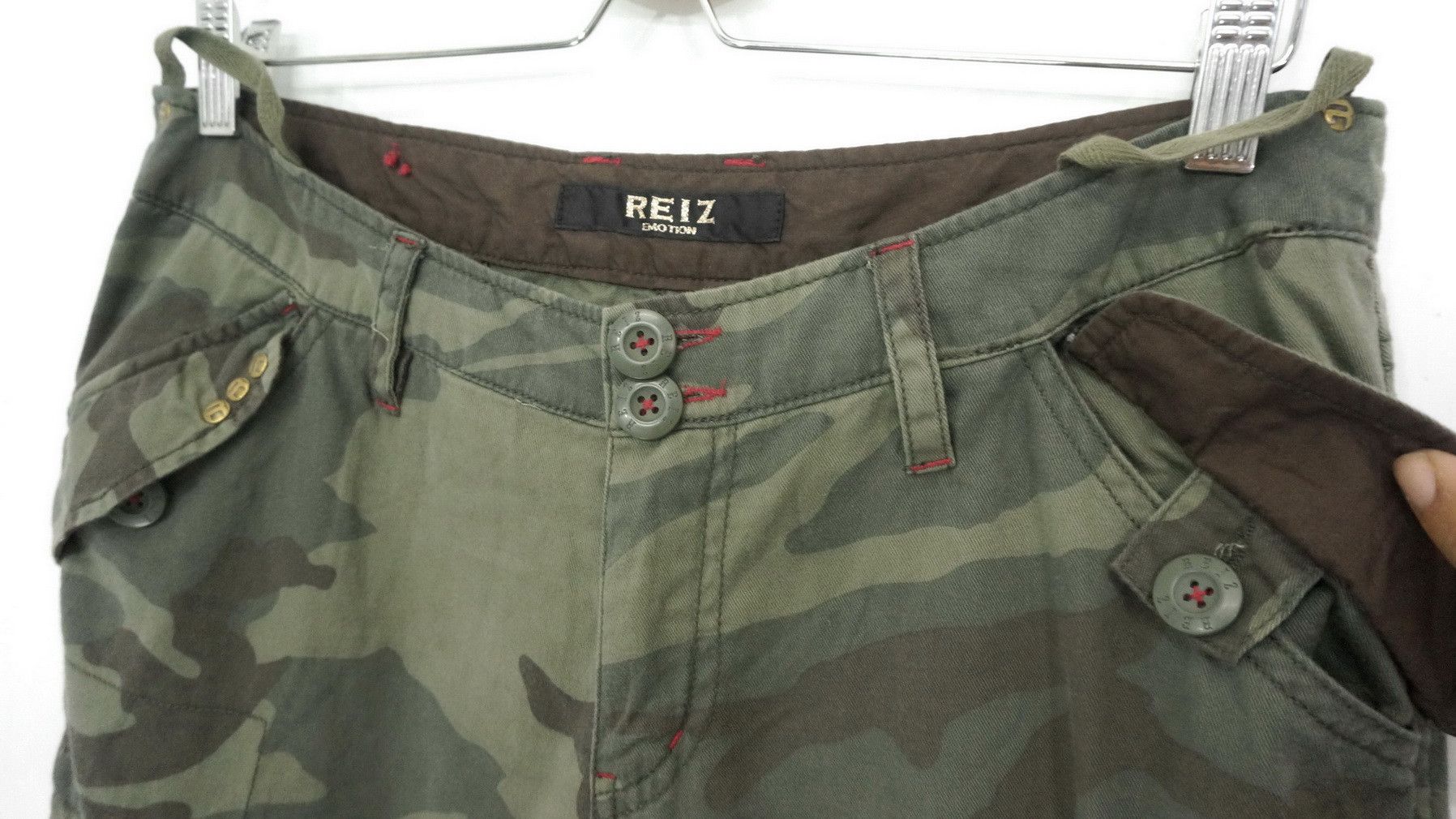 Japanese Brand REIZ Soft Cotton Camo Flared Roll up Bondage Women's Cargo Size 31" - 3 Thumbnail