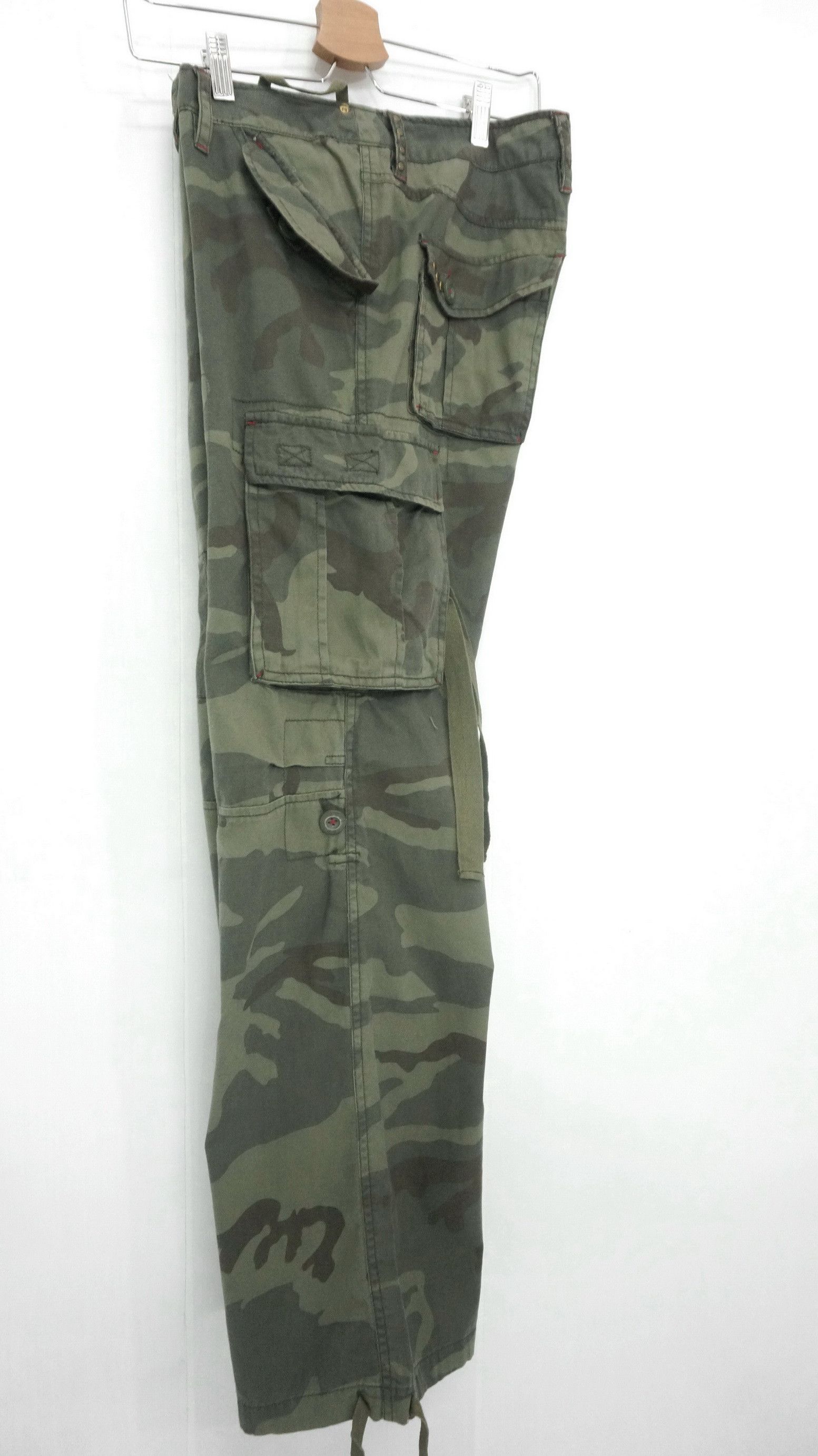 Japanese Brand REIZ Soft Cotton Camo Flared Roll up Bondage Women's Cargo Size 31" - 13 Thumbnail
