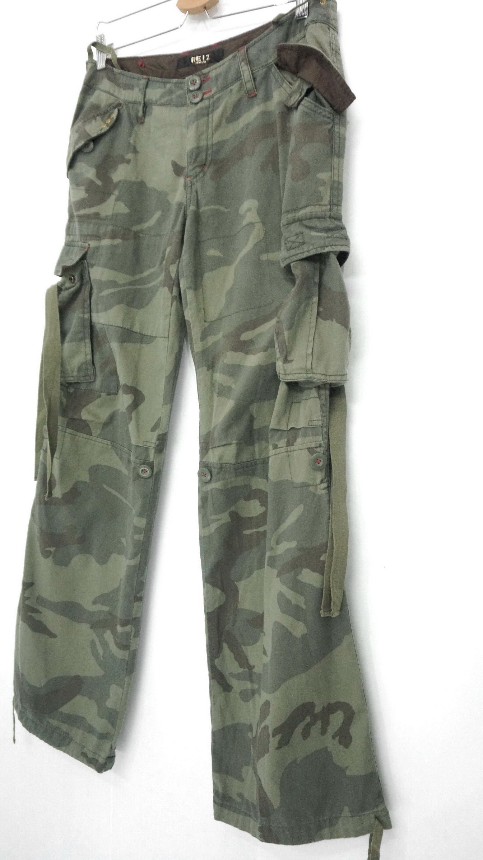 Japanese Brand REIZ Soft Cotton Camo Flared Roll up Bondage Women's Cargo Size 31" - 2 Thumbnail