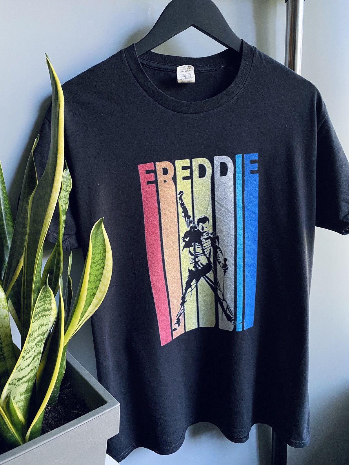 Band Tees Freddie Mercury Queen Band T Shirt Size US L / EU 52-54 / 3 - 3 Thumbnail