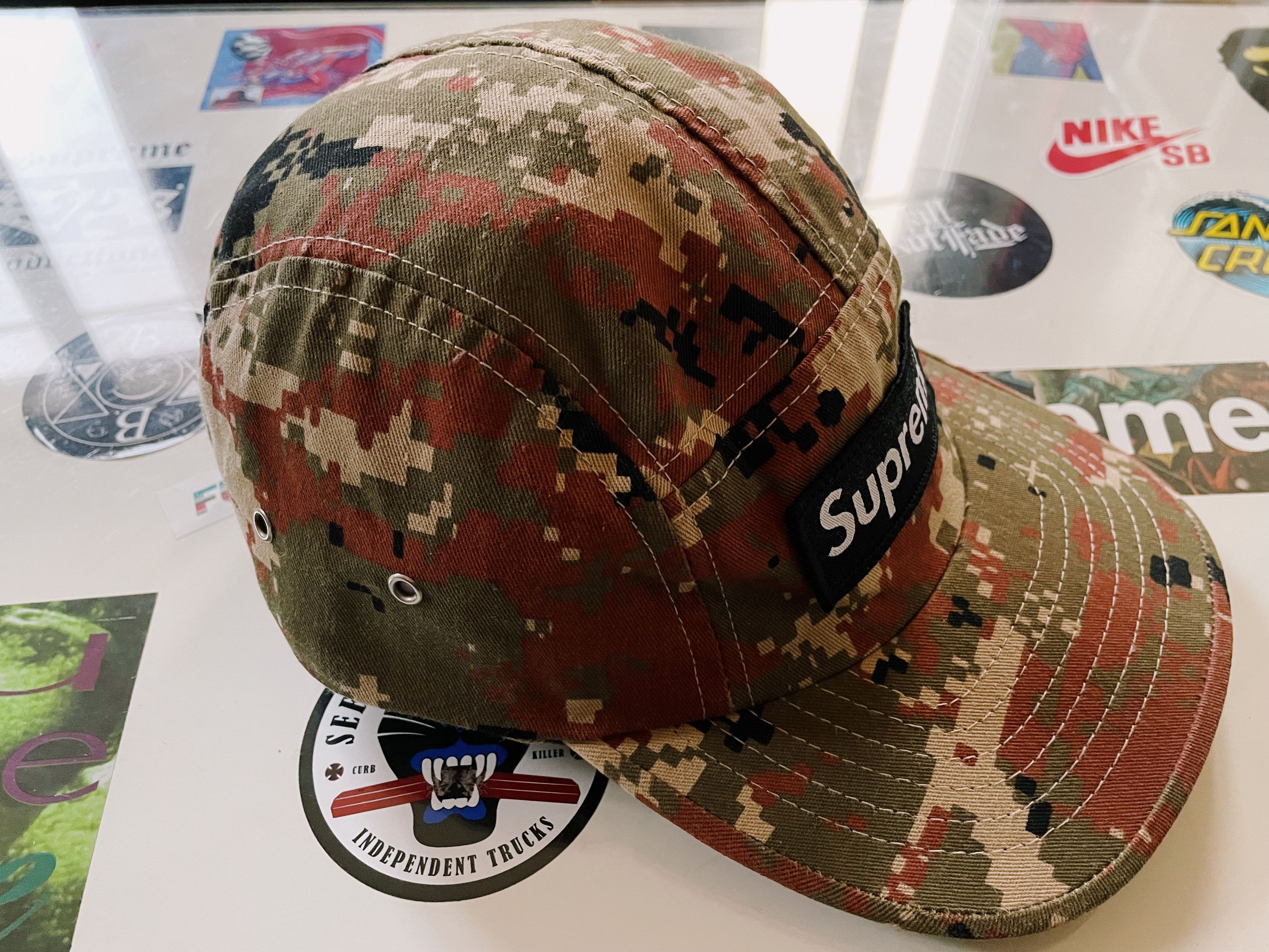 Supreme × Vintage Vintage 2001 Supreme Digi Camo Camp Cap Size ONE SIZE - 3 Thumbnail