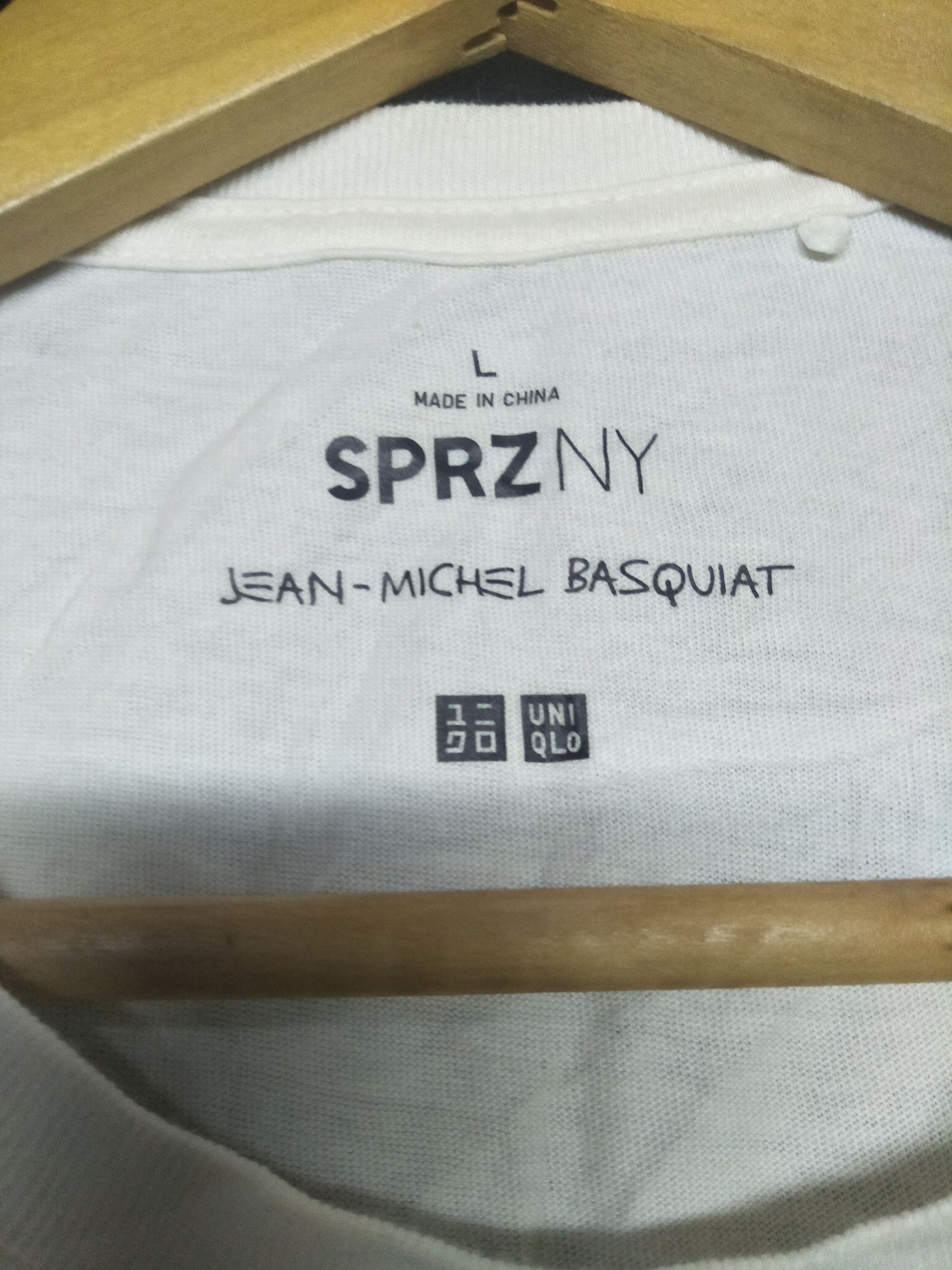 Jean-Michel Basquiat × Uniqlo Jean Michel Basquiat x Uniqlo Dinosour Picture Size US L / EU 52-54 / 3 - 4 Thumbnail
