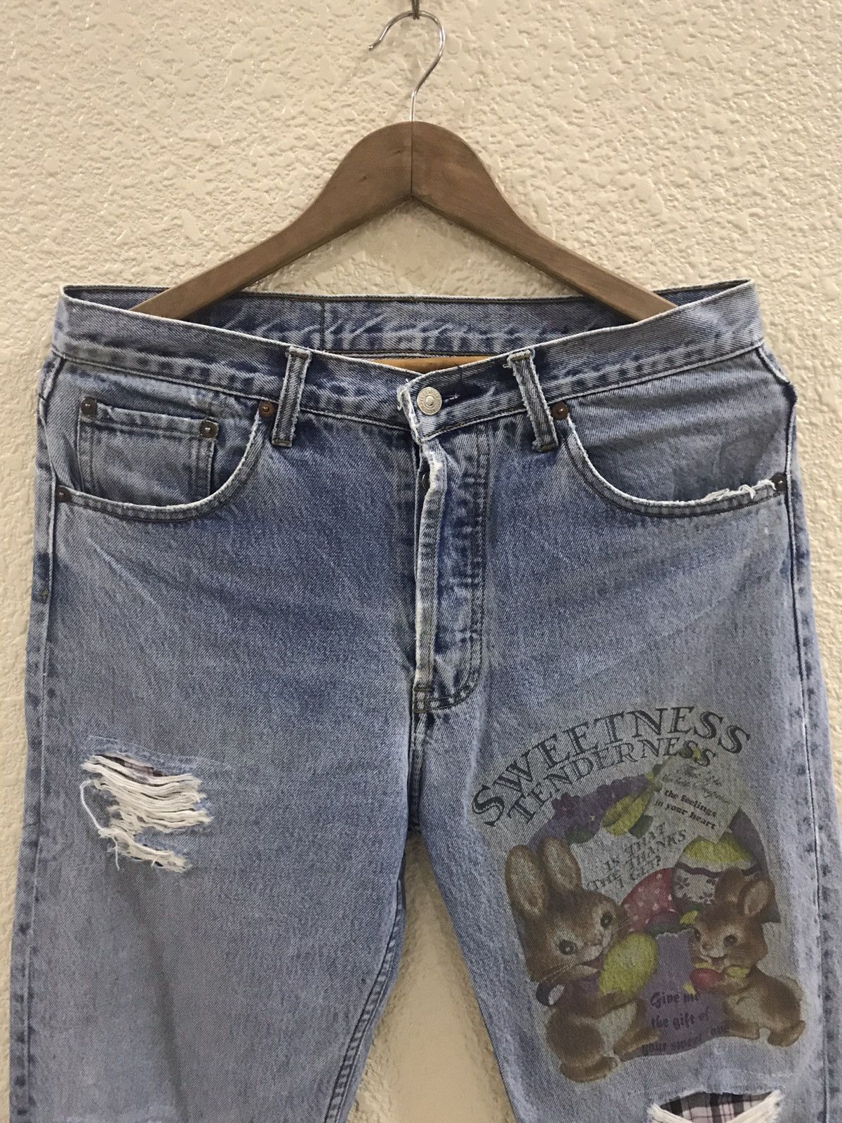 Levi's ✨Levis 501 distressed denim pants nice design Size US 32 / EU 48 - 4 Thumbnail