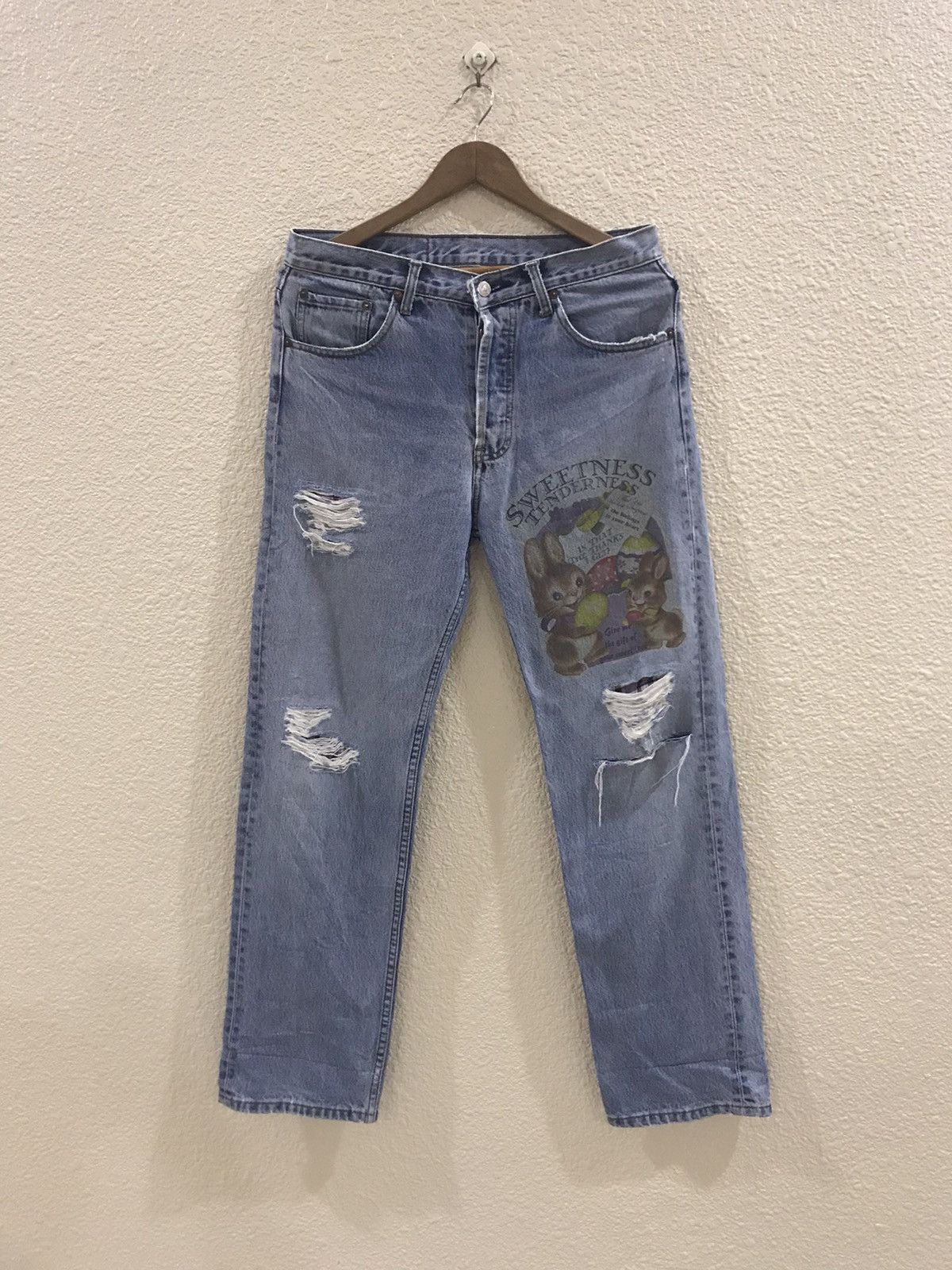 Levi's ✨Levis 501 distressed denim pants nice design Size US 32 / EU 48 - 2 Thumbnail