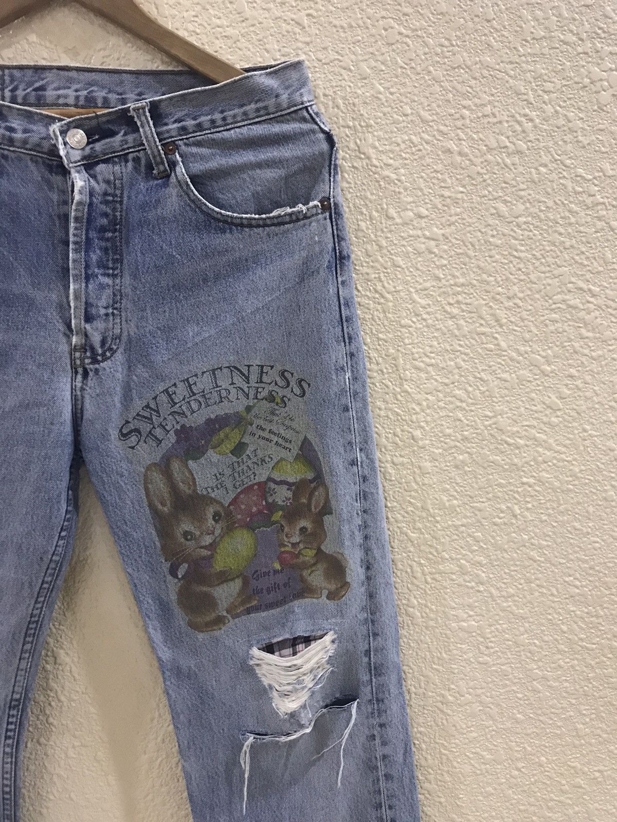 Levi's ✨Levis 501 distressed denim pants nice design Size US 32 / EU 48 - 5 Thumbnail
