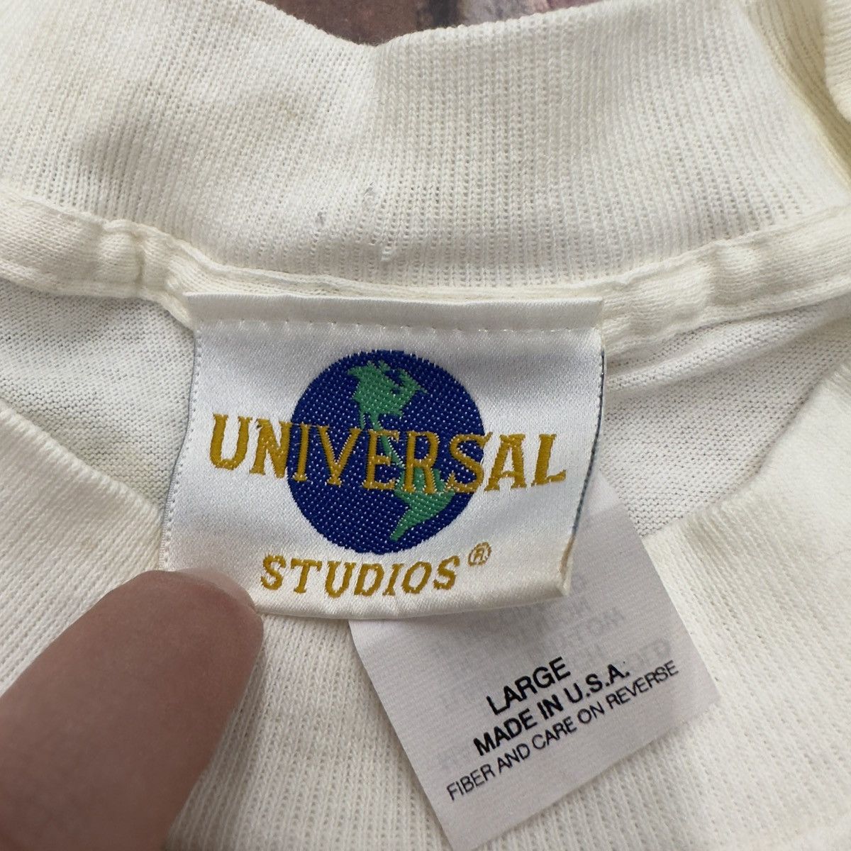 Universal Studios × Vintage Vintage Universal Studios tee Size US L / EU 52-54 / 3 - 4 Thumbnail