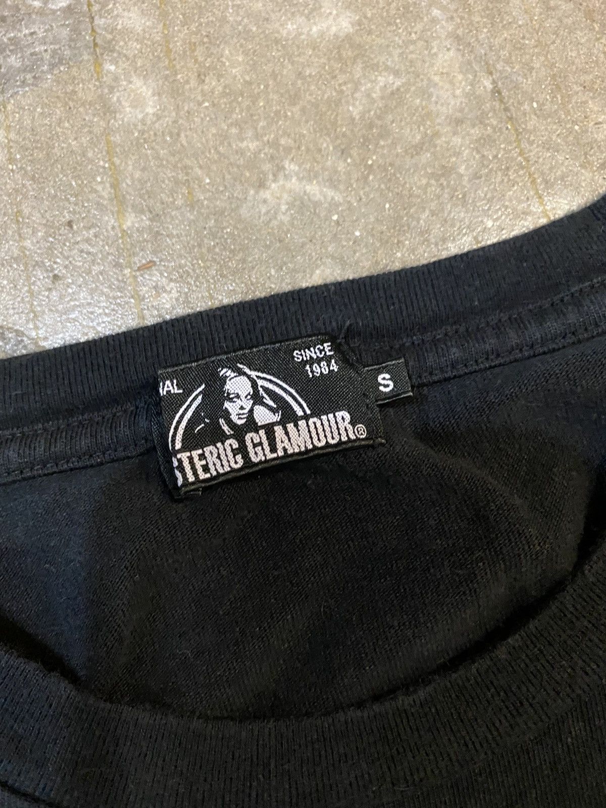 Hysteric Glamour Vtg Stamp fotoprint LS Size US S / EU 44-46 / 1 - 6 Thumbnail