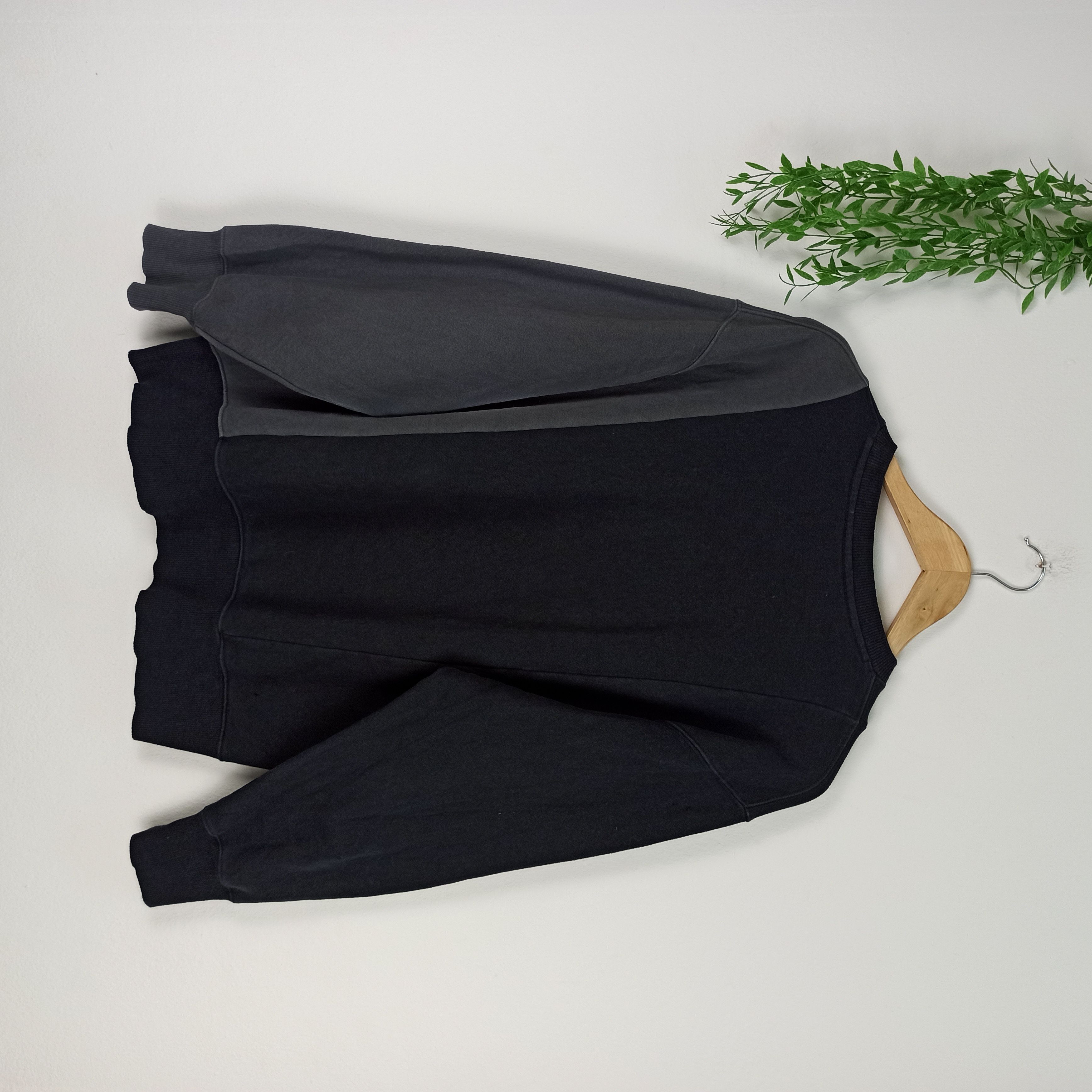 Band Tees Honest College by Studio Seven Sweatshirt X GU Japan Size US L / EU 52-54 / 3 - 6 Thumbnail