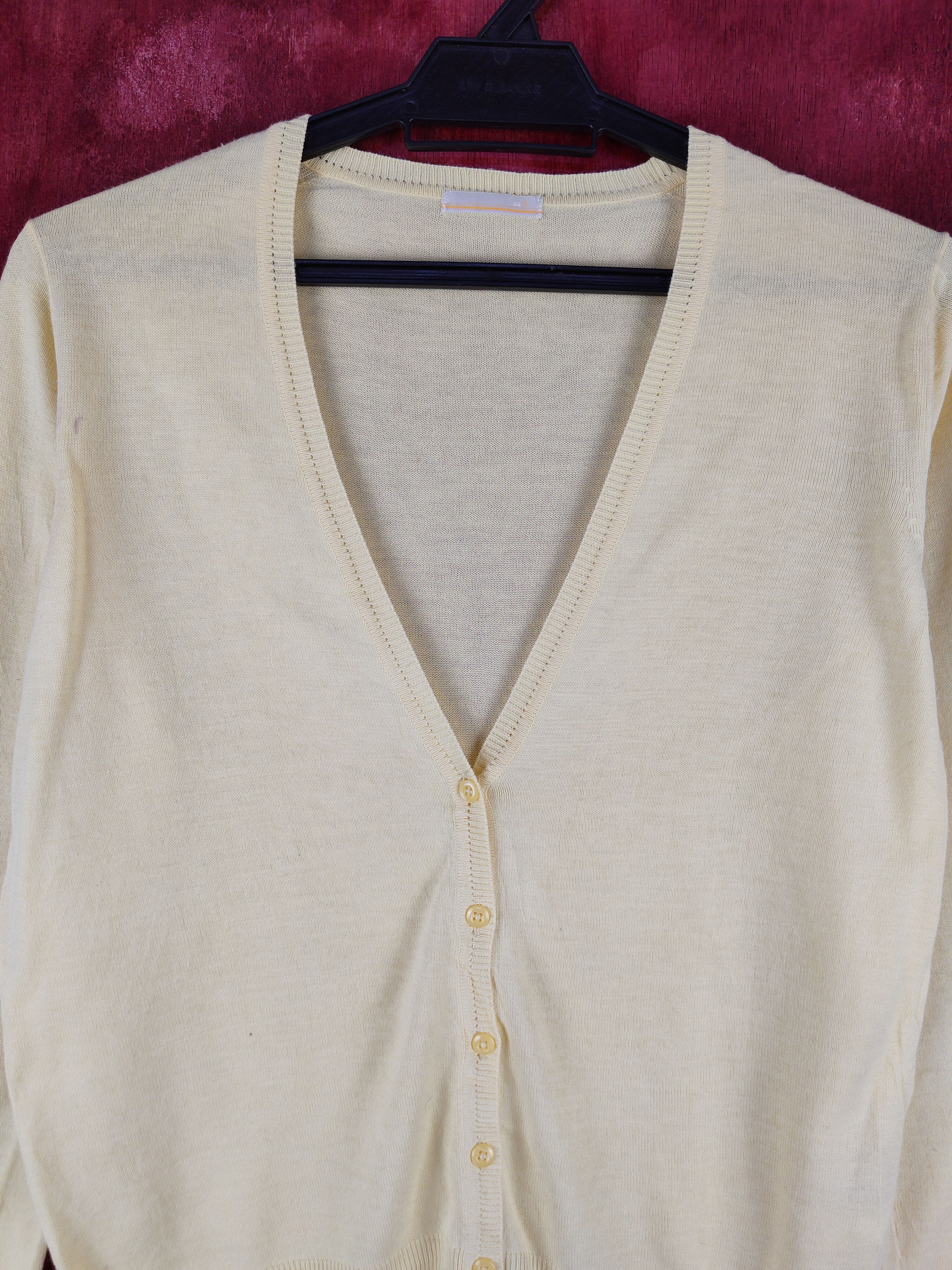 Japanese Brand × Uniqlo Uniqlo Yellow Cardigan knitwear plain thin #S946 Size M / US 6-8 / IT 42-44 - 2 Thumbnail