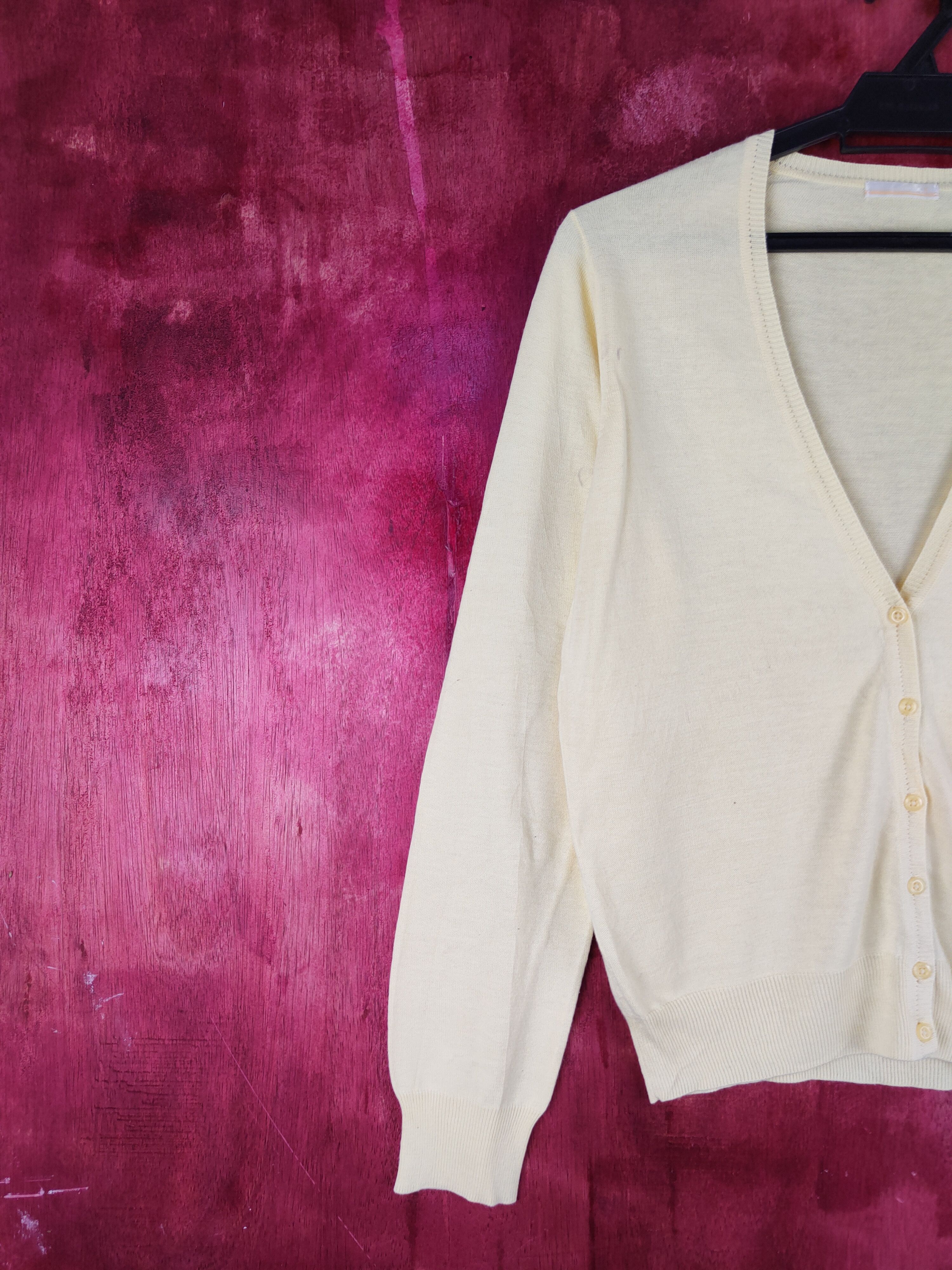 Japanese Brand × Uniqlo Uniqlo Yellow Cardigan knitwear plain thin #S946 Size M / US 6-8 / IT 42-44 - 3 Thumbnail