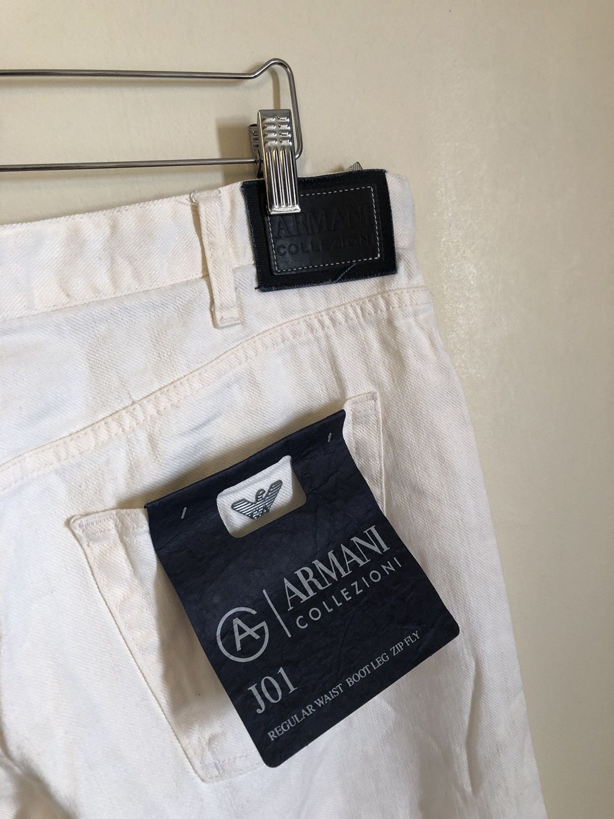 Armani Armani collezioni Eagle Logo Boot leg white denim jeans Size US 36 / EU 52 - 2 Thumbnail
