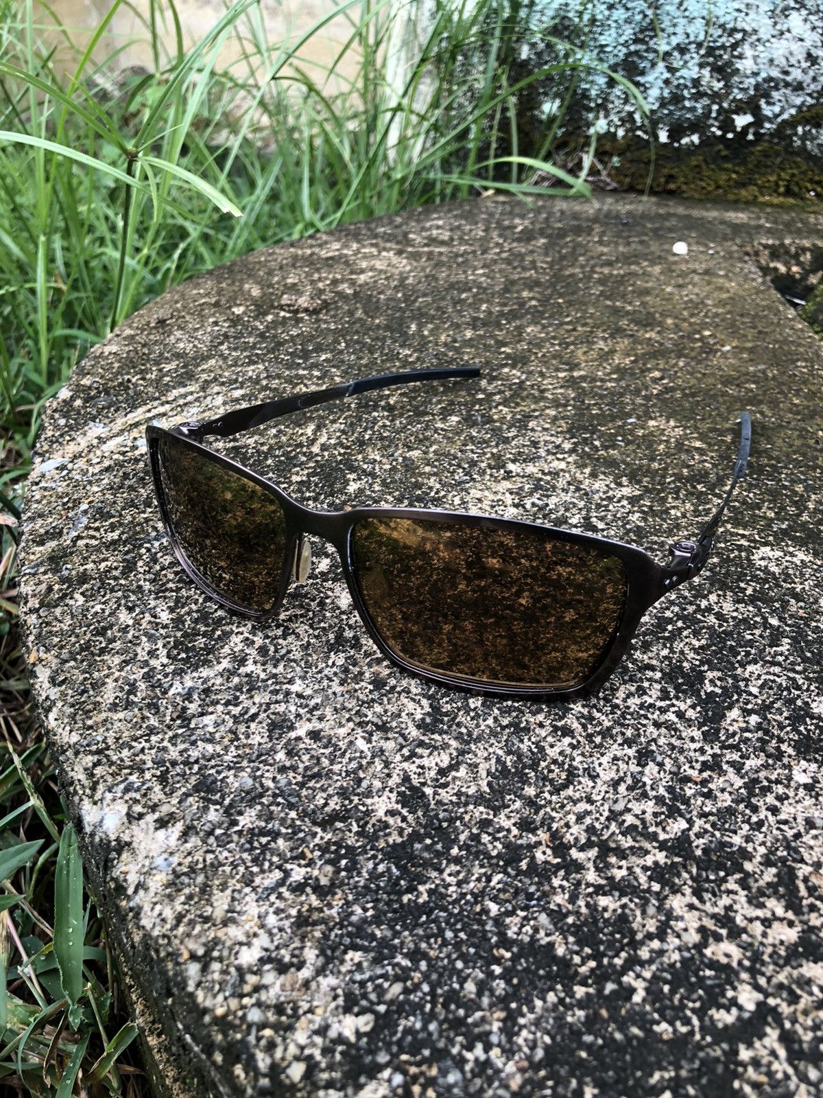 Old oakley sunglasses best sale