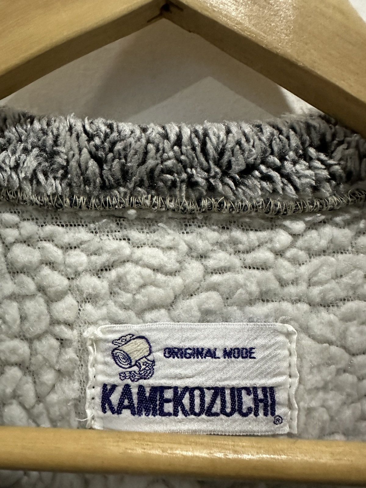 Japanese Brand Kamekozuchi paisley style sheep wool vest Size US M / EU 48-50 / 2 - 7 Thumbnail