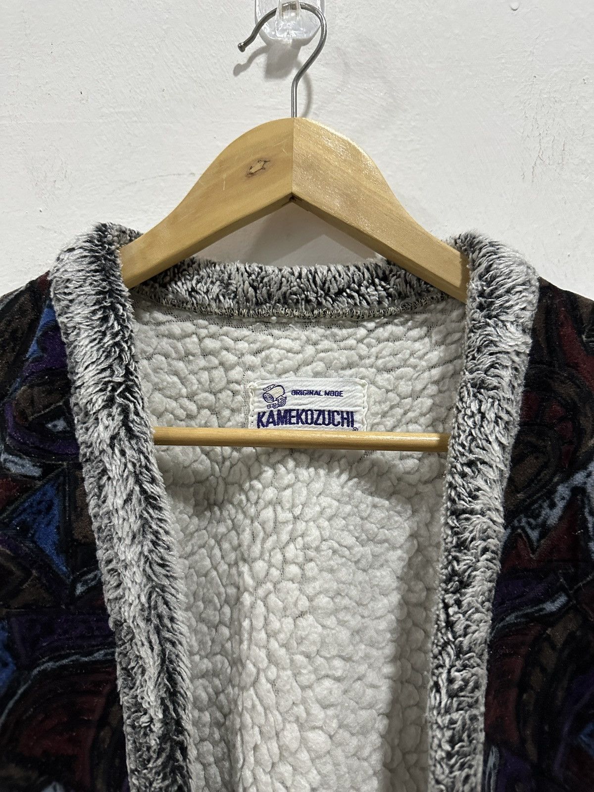 Japanese Brand Kamekozuchi paisley style sheep wool vest Size US M / EU 48-50 / 2 - 6 Thumbnail