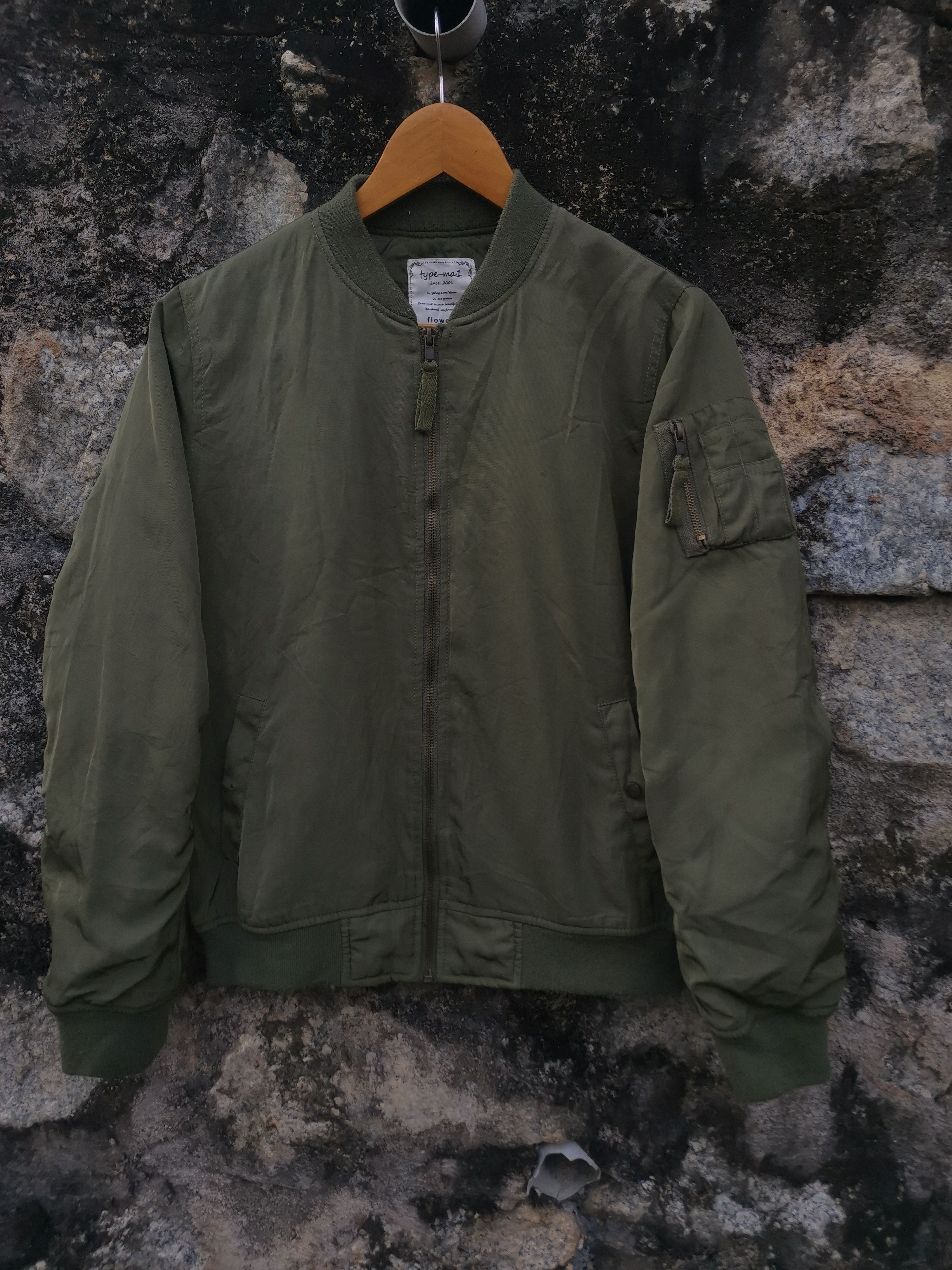 Japanese Brand Vintage Japanese Brand Flowers Ma-1 Flight Bomber Jacket Size US L / EU 52-54 / 3 - 1 Thumbnail
