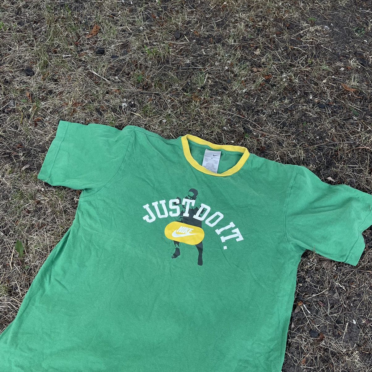 Vintage Vintage 90s Nike Sun Faded Graphic Tee Streetwear Cropped M Size US M / EU 48-50 / 2 - 2 Thumbnail