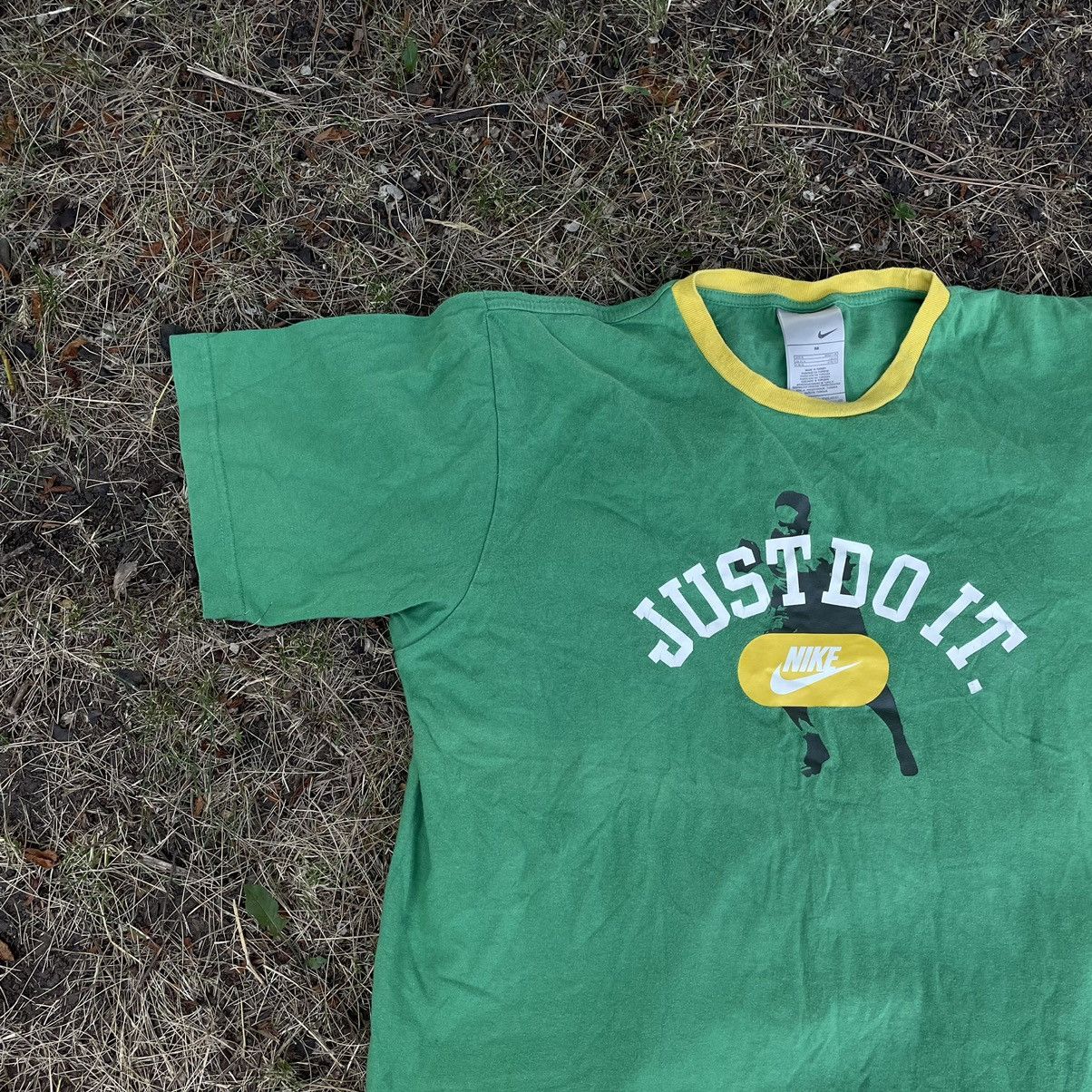 Vintage Vintage 90s Nike Sun Faded Graphic Tee Streetwear Cropped M Size US M / EU 48-50 / 2 - 5 Thumbnail
