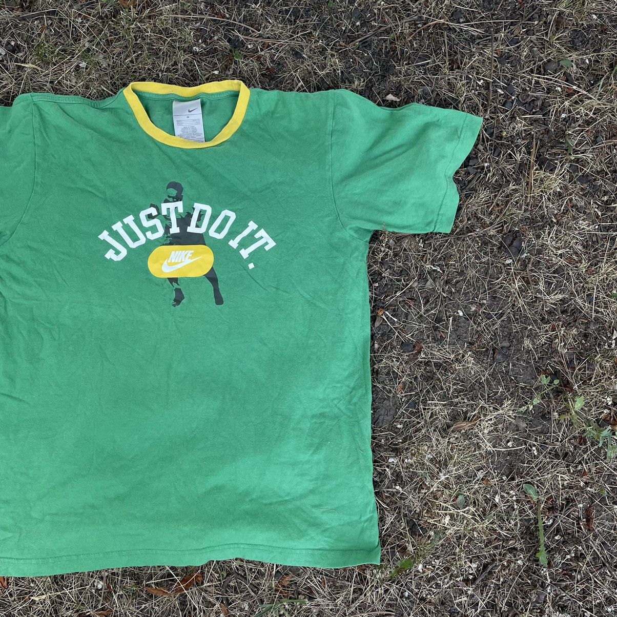 Vintage Vintage 90s Nike Sun Faded Graphic Tee Streetwear Cropped M Size US M / EU 48-50 / 2 - 4 Thumbnail