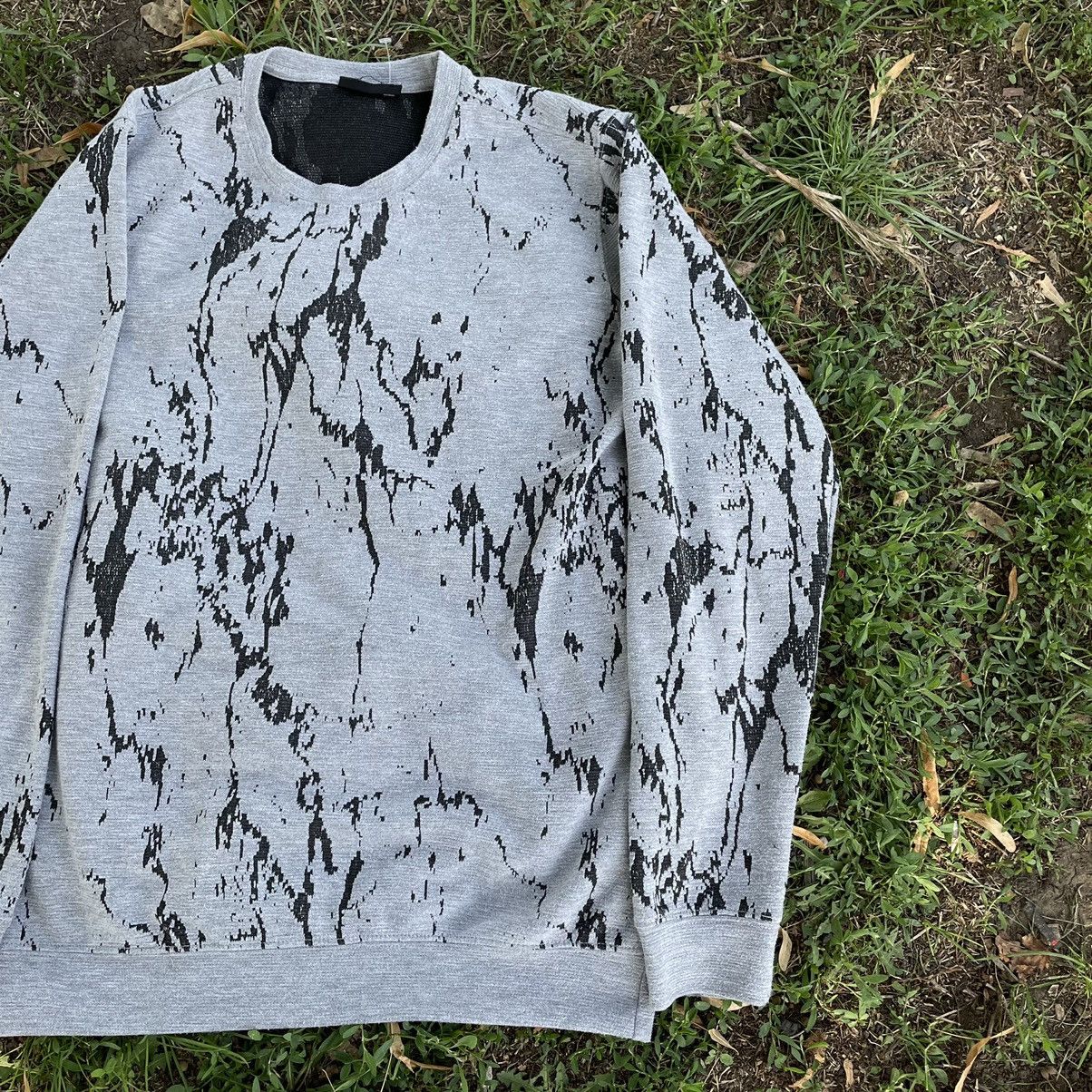 Vintage Vintage Y2K Oversized All Over Print Grunge Sweater Faded M Size US M / EU 48-50 / 2 - 3 Thumbnail