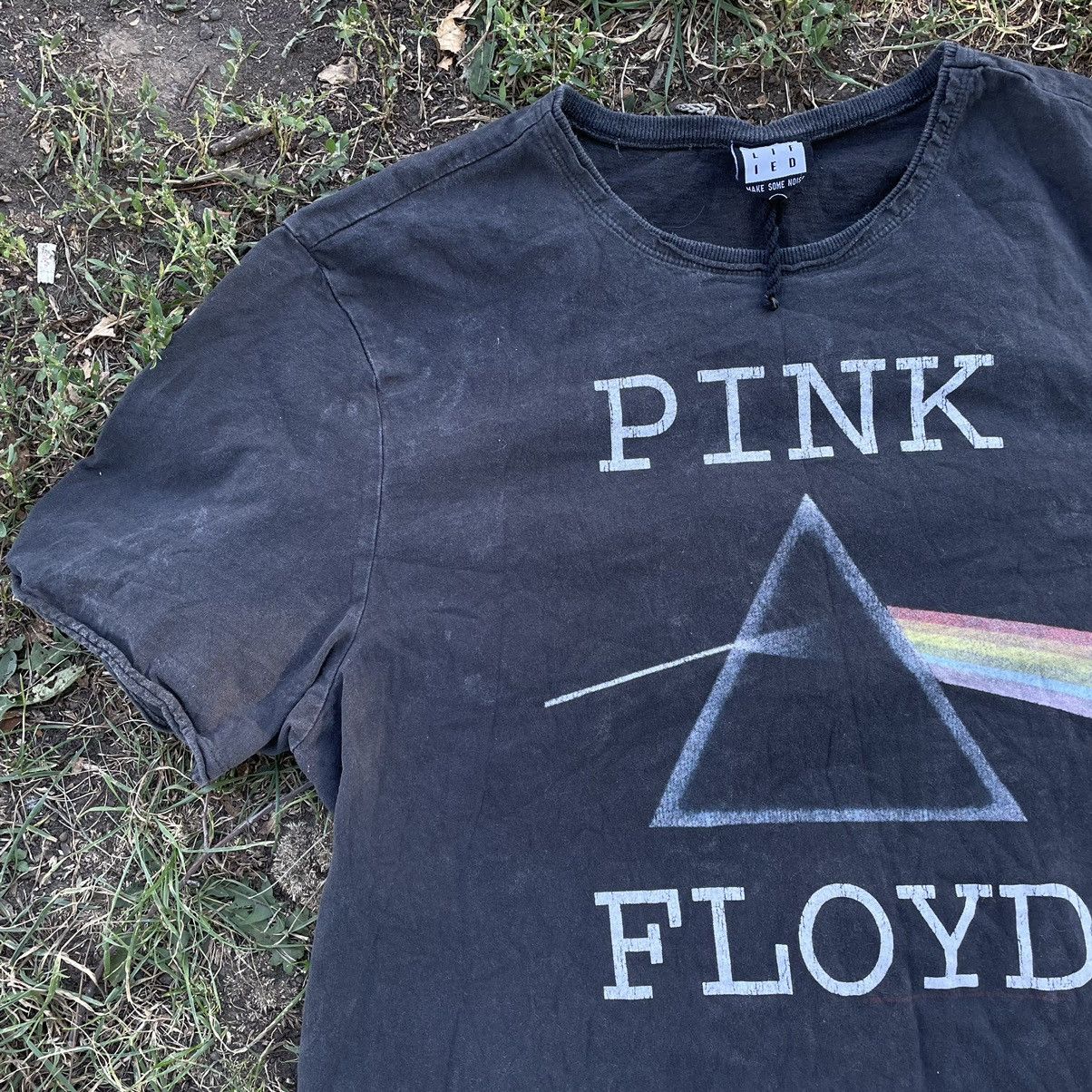 Vintage Vintage 90s Pink Floyd Sun Faded Graphic Band Tee Grunge M Size US M / EU 48-50 / 2 - 4 Thumbnail