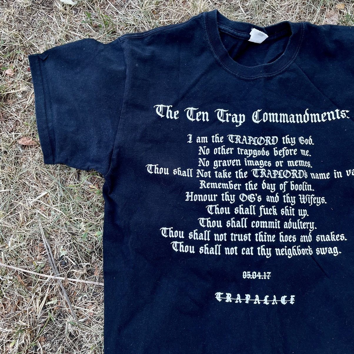 Vintage Vintage Y2K Sun Faded Graphic Tee Streetwear Grunge Boxy M Size US M / EU 48-50 / 2 - 3 Thumbnail