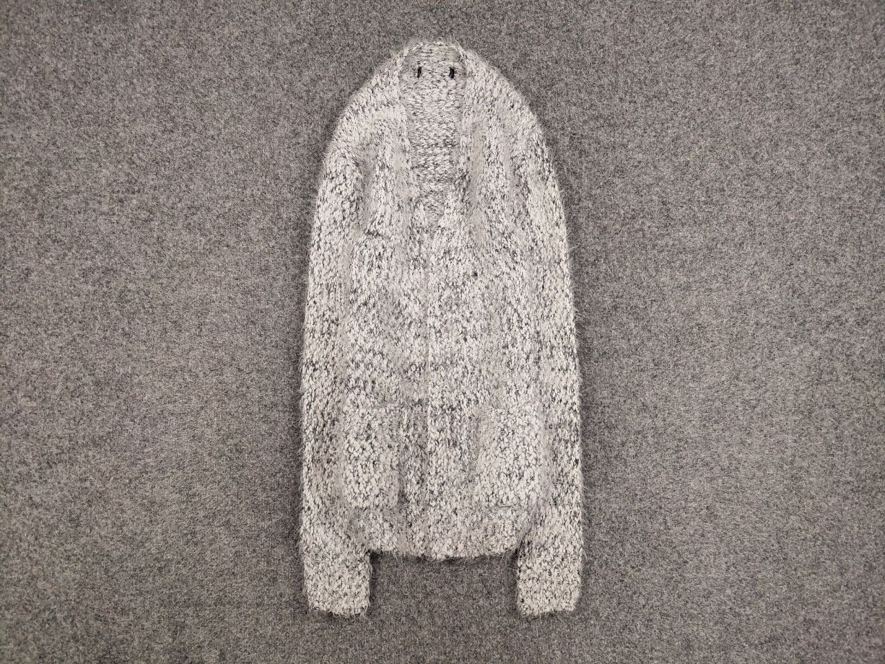 Japanese Brand Vintage 90's Japanese Cardigan Mohair Style Fuzzy Sweater Size XS / US 0-2 / IT 36-38 - 1 Thumbnail