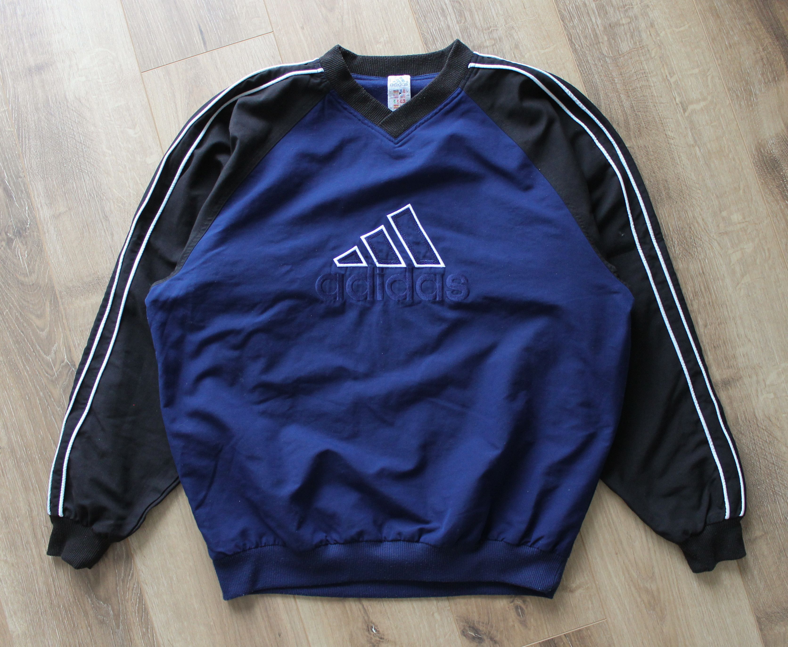 Adidas Vintage Adidas Big Logo sweatshirt Size US L / EU 52-54 / 3 - 1 Thumbnail
