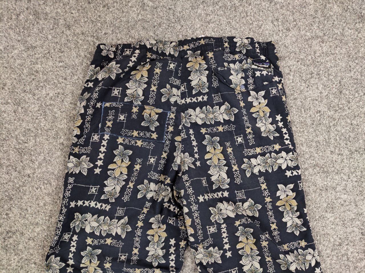 Patagonia Rare Vintage 90's Patagonia Nylon light Pants Art in logos Size US 30 / EU 46 - 16 Thumbnail