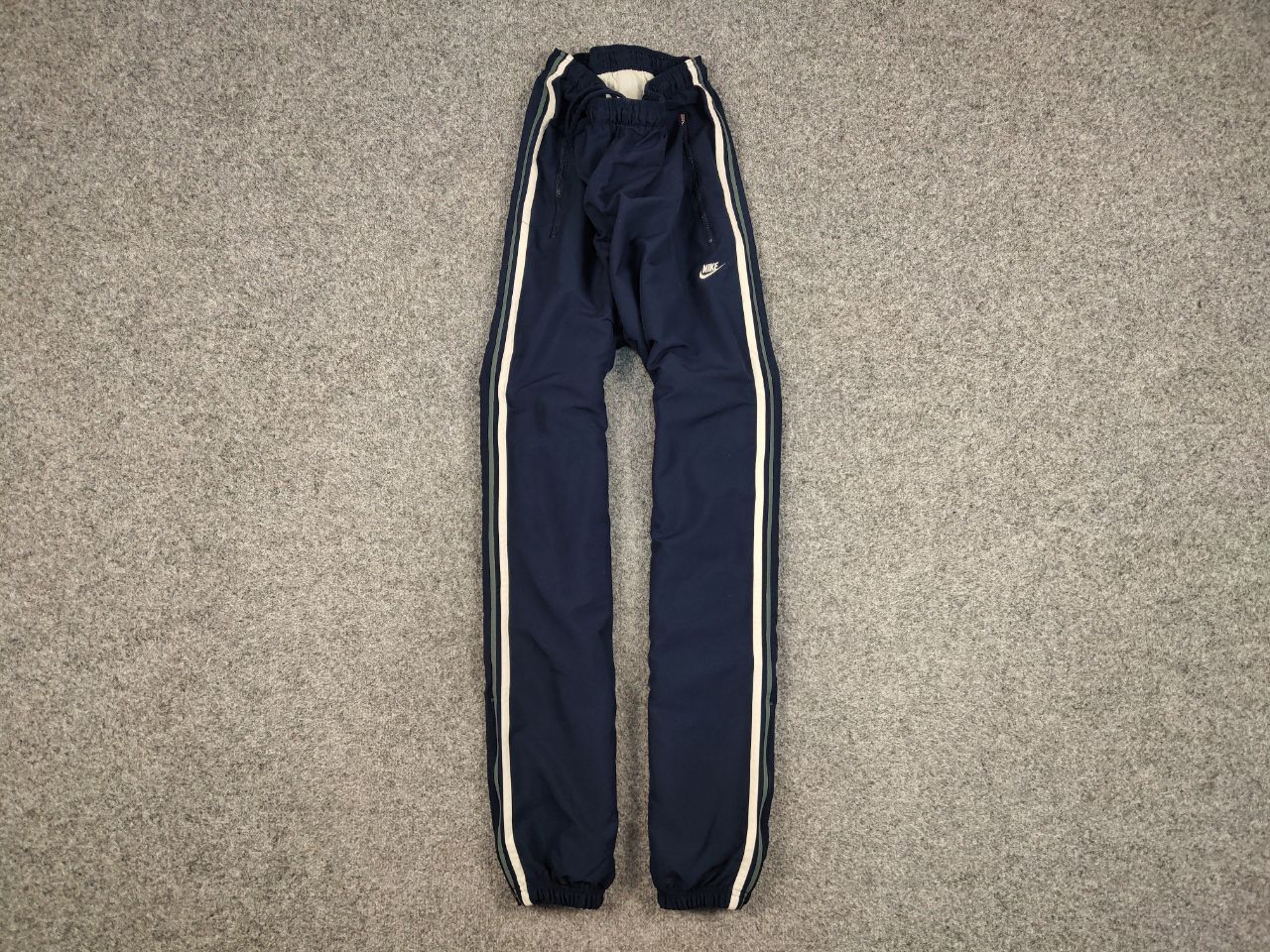 Nike Nike Track Vintage Pants Swoosh Y2K Drill Joggers Rare Size US 34 / EU 50 - 1 Thumbnail