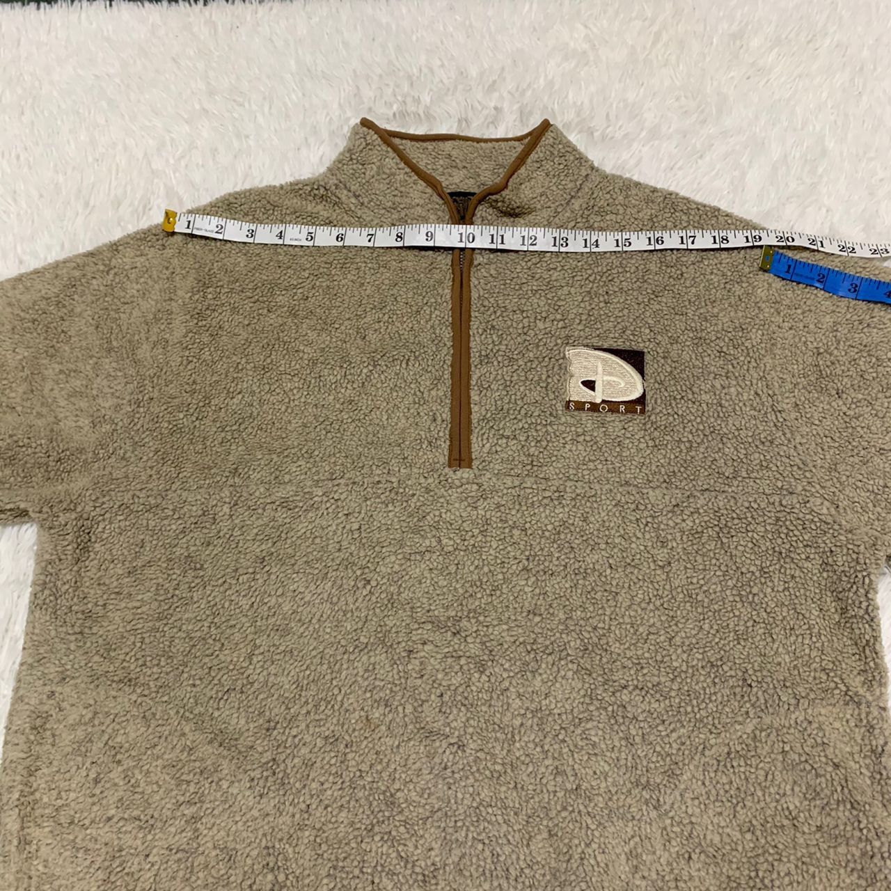 Disney 🔥 STEALS 🔥 Tokyo disneyland fleece made in Japan Size US L / EU 52-54 / 3 - 4 Thumbnail