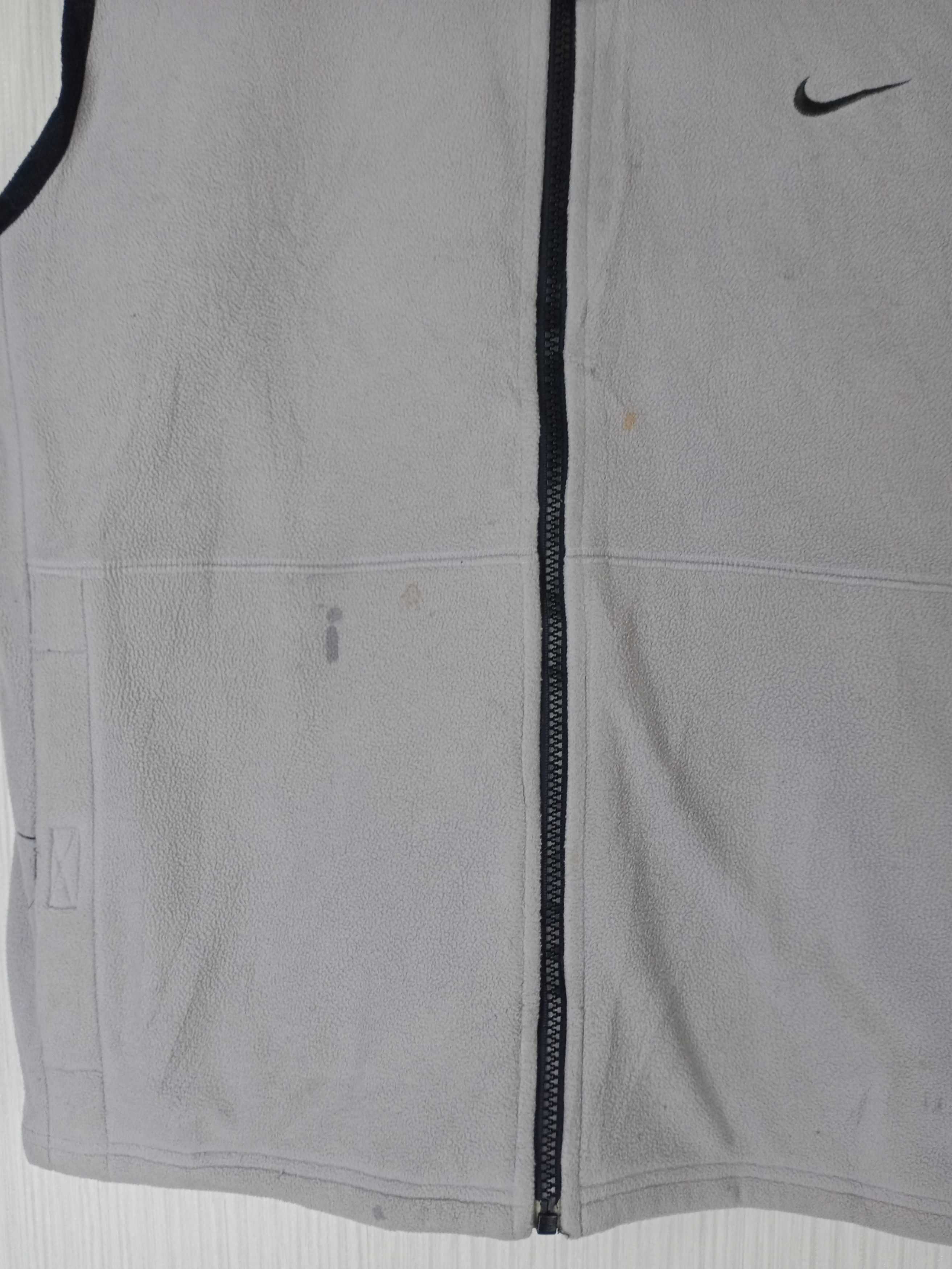 Nike × Vintage Rare Vintage Nike Mini Swoosh Vest Size US L / EU 52-54 / 3 - 6 Thumbnail
