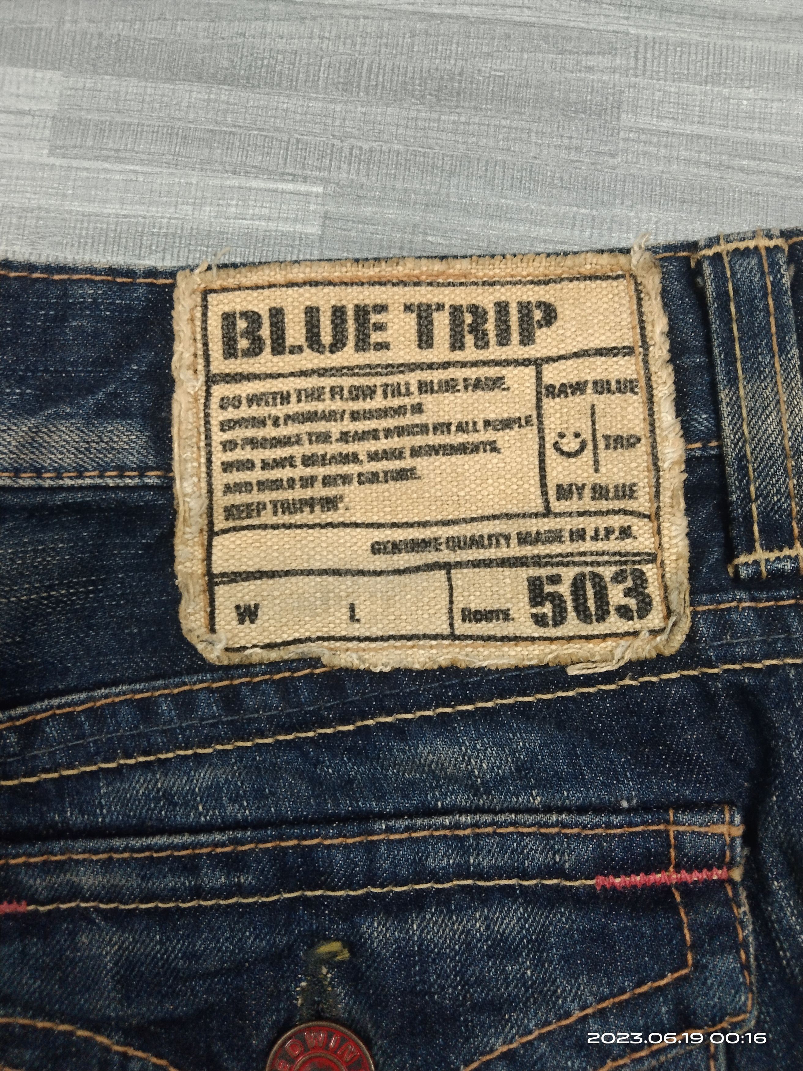 Vintage FLARE RIPED BLUE TRIP DENIM PANTS Size US 29 - 11 Thumbnail