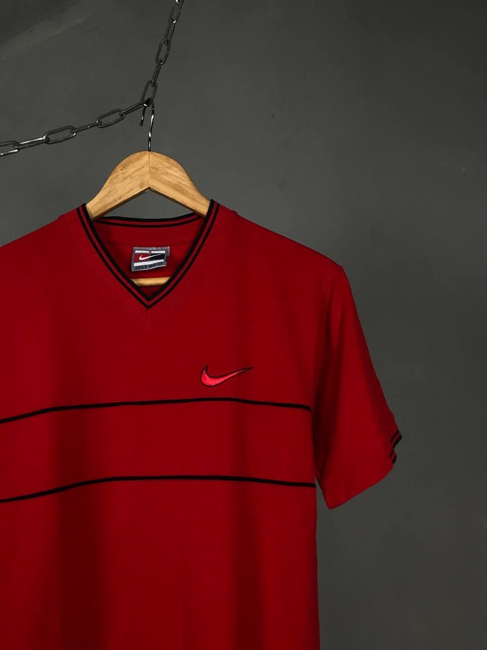 Nike × Vintage Nike swoosh streetwear vintage red tee Size US S / EU 44-46 / 1 - 2 Thumbnail
