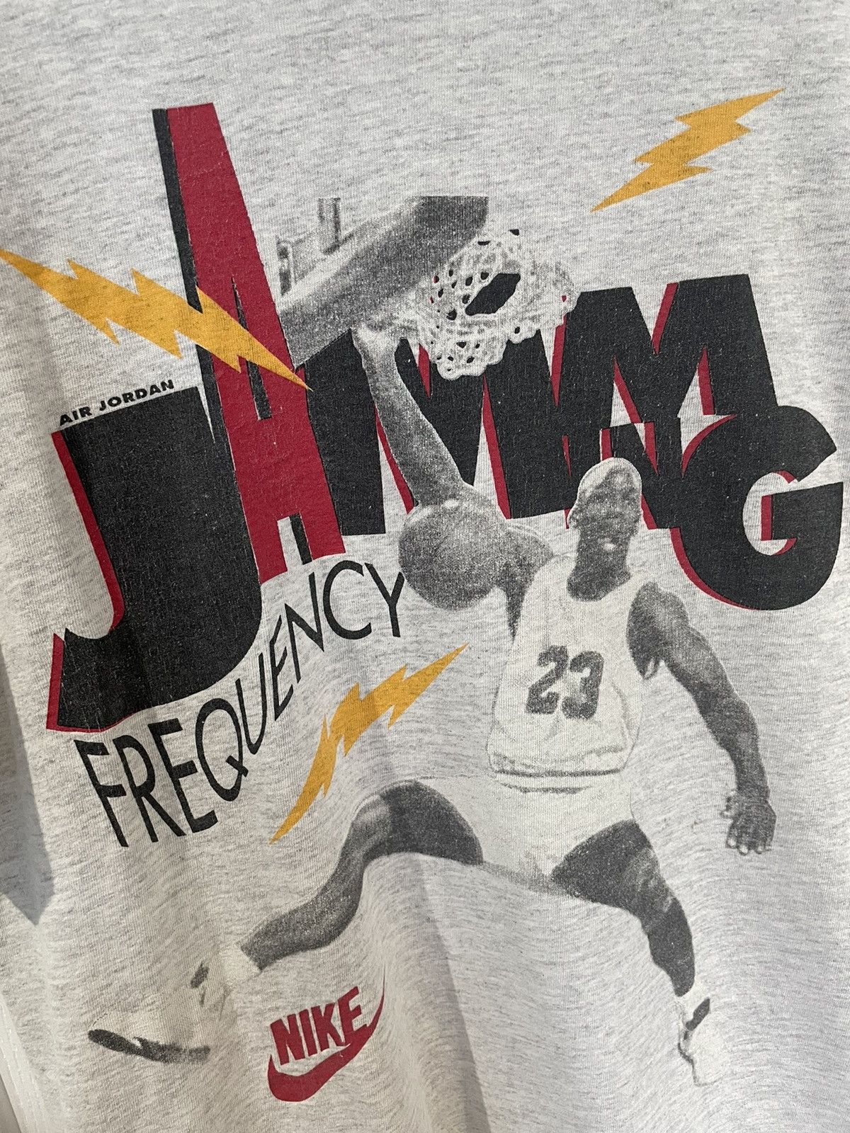 Jordan Brand × Nike × Vintage Vintage Nike Air Jordan Jamming Frequency Shirt Size US L / EU 52-54 / 3 - 3 Thumbnail