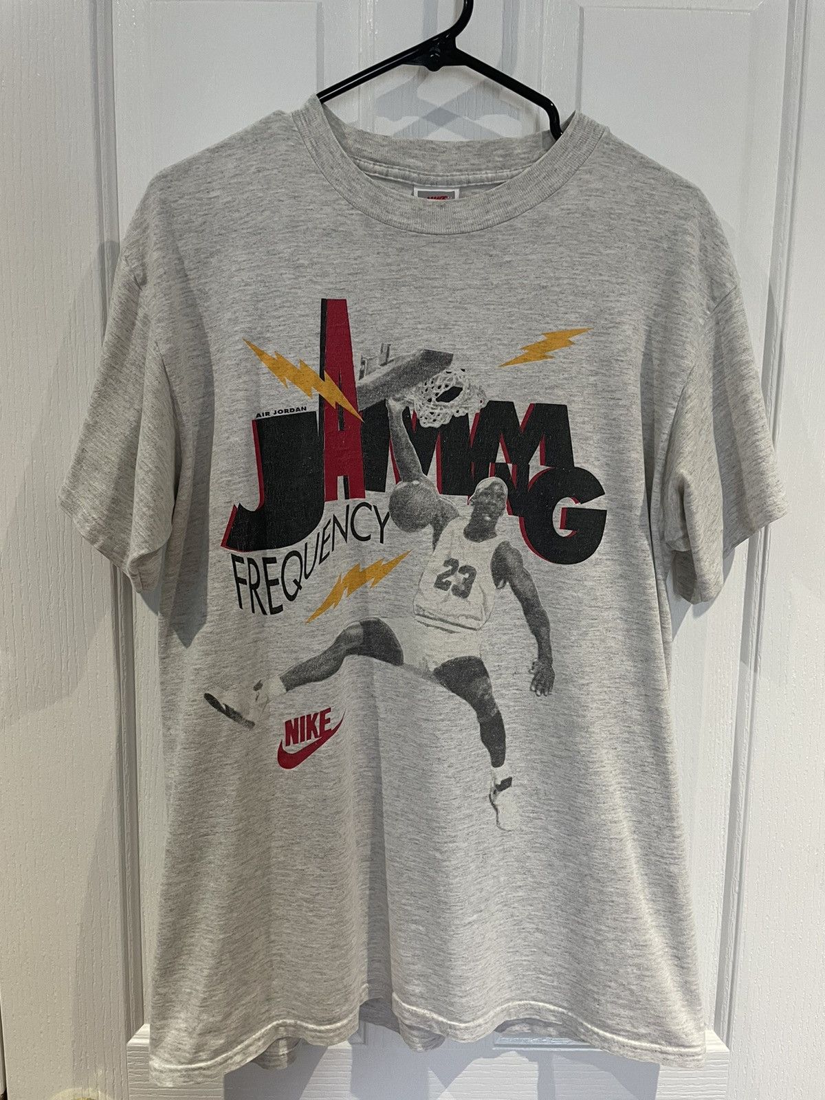 Jordan Brand × Nike × Vintage Vintage Nike Air Jordan Jamming Frequency Shirt Size US L / EU 52-54 / 3 - 1 Thumbnail