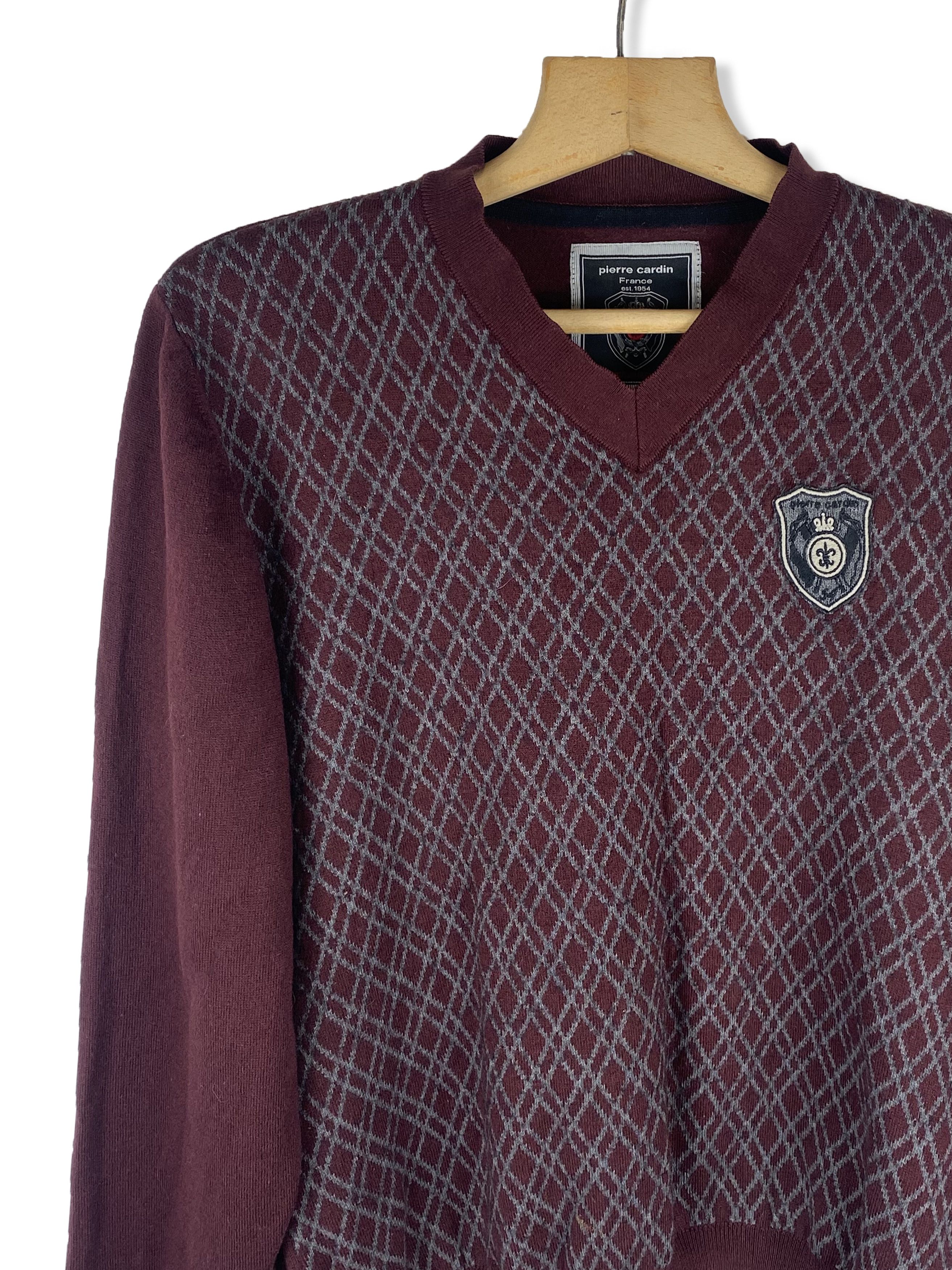 Pierre Cardin Vintage PIERRE CARDIN Purple V-Neck Sweater M300 Size US M / EU 48-50 / 2 - 3 Thumbnail