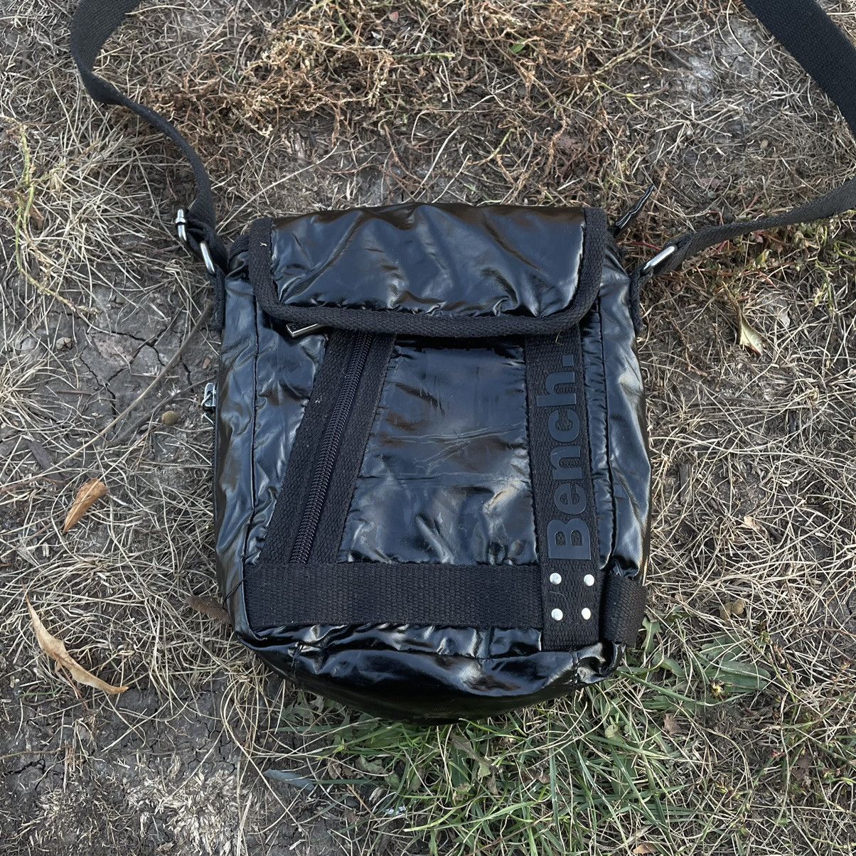 Vintage Vintage Y2K Faded Crossbody Bag Skate Streetwear Relaxed OS Size ONE SIZE - 2 Thumbnail