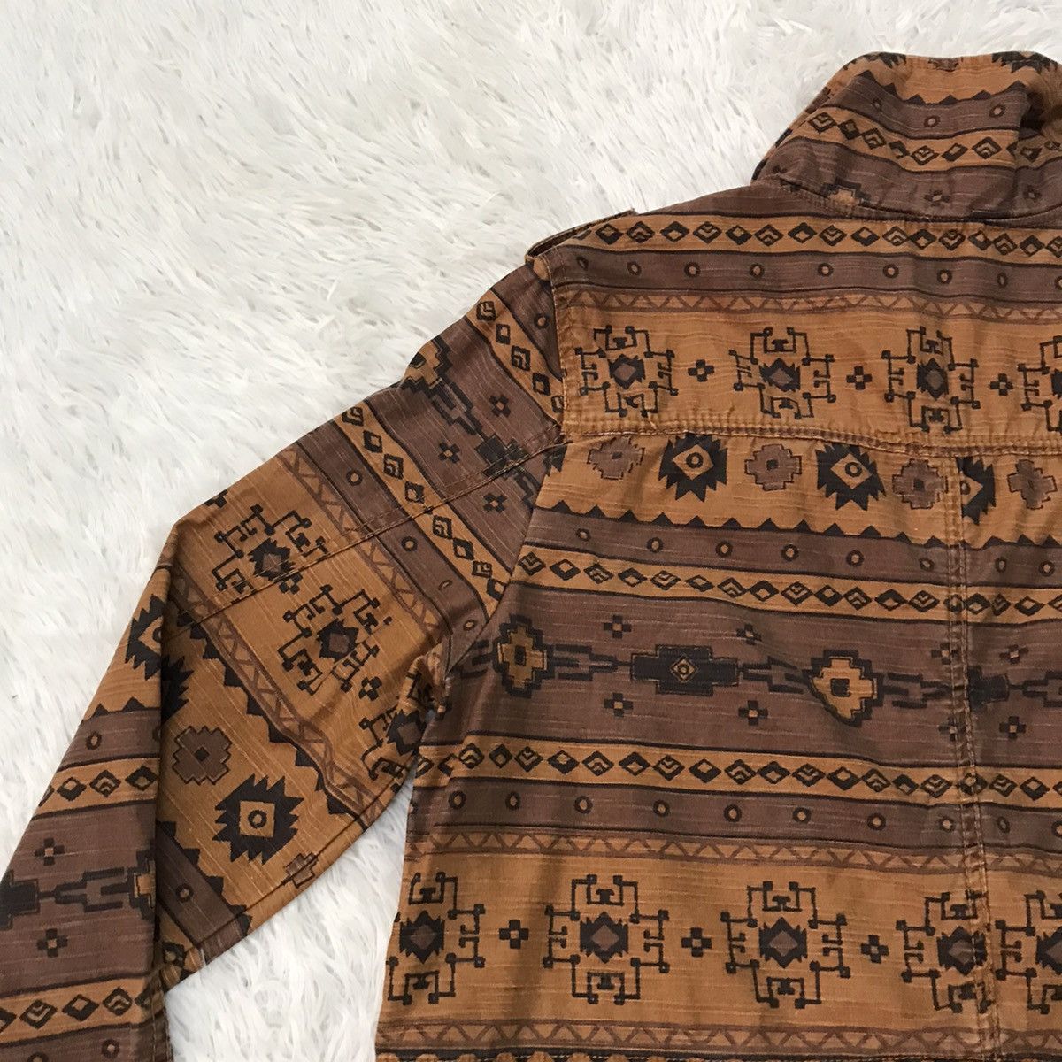 Divided Devided by H&M navajo design jacket Size US S / EU 44-46 / 1 - 17 Thumbnail