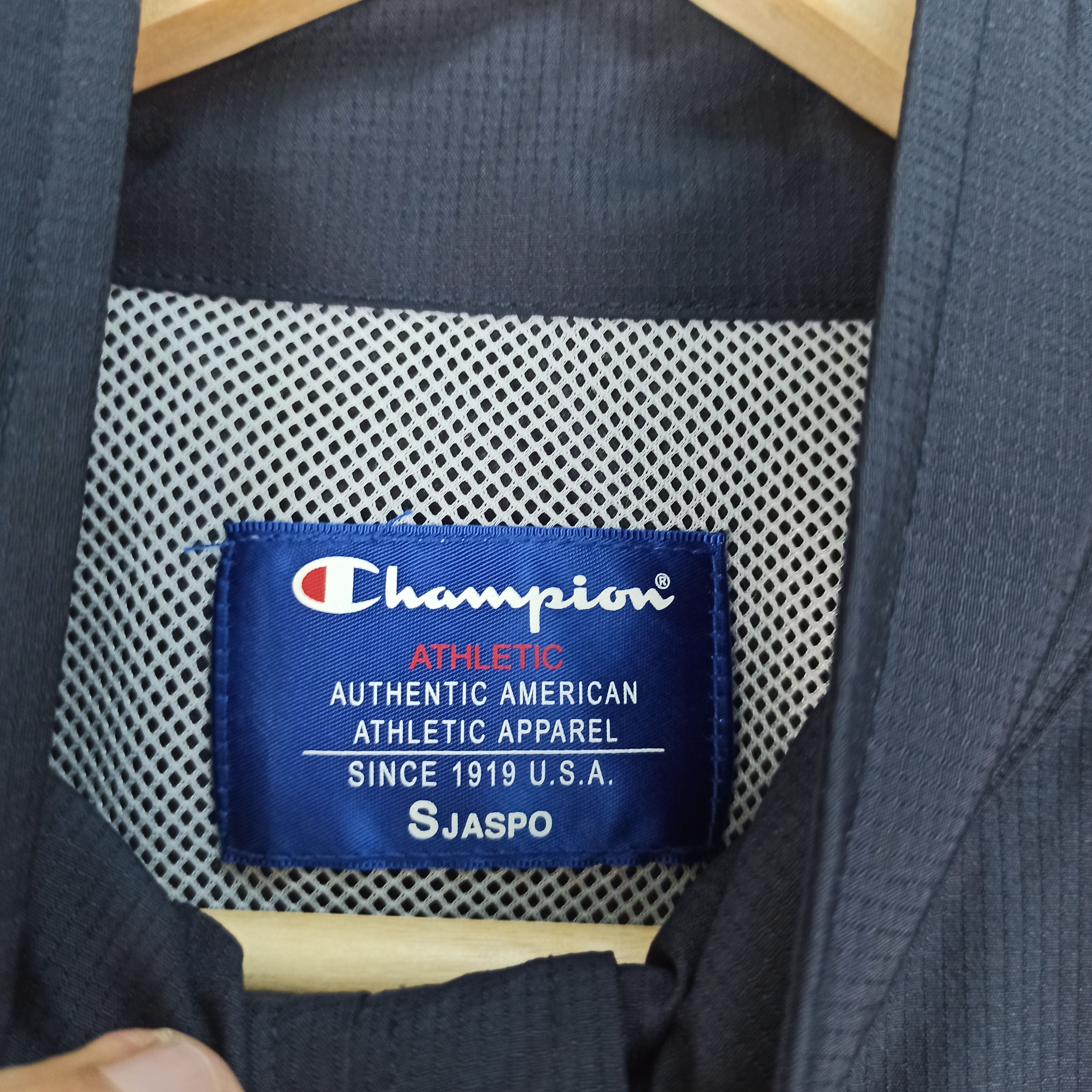Champion 🔥Rare🔥 Champion Windbreaker Jacket Side Tape Size US S / EU 44-46 / 1 - 10 Thumbnail
