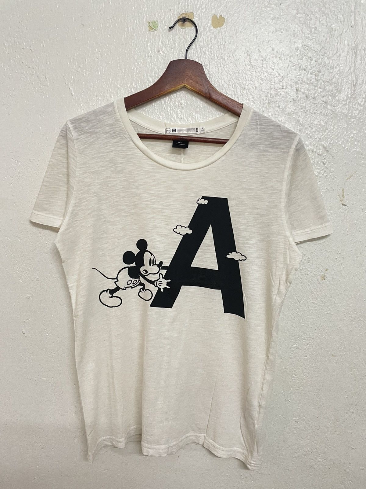 Undercover × Uniqlo Uniqlo X Undercover Mickey Tee Size US S / EU 44-46 / 1 - 1 Thumbnail