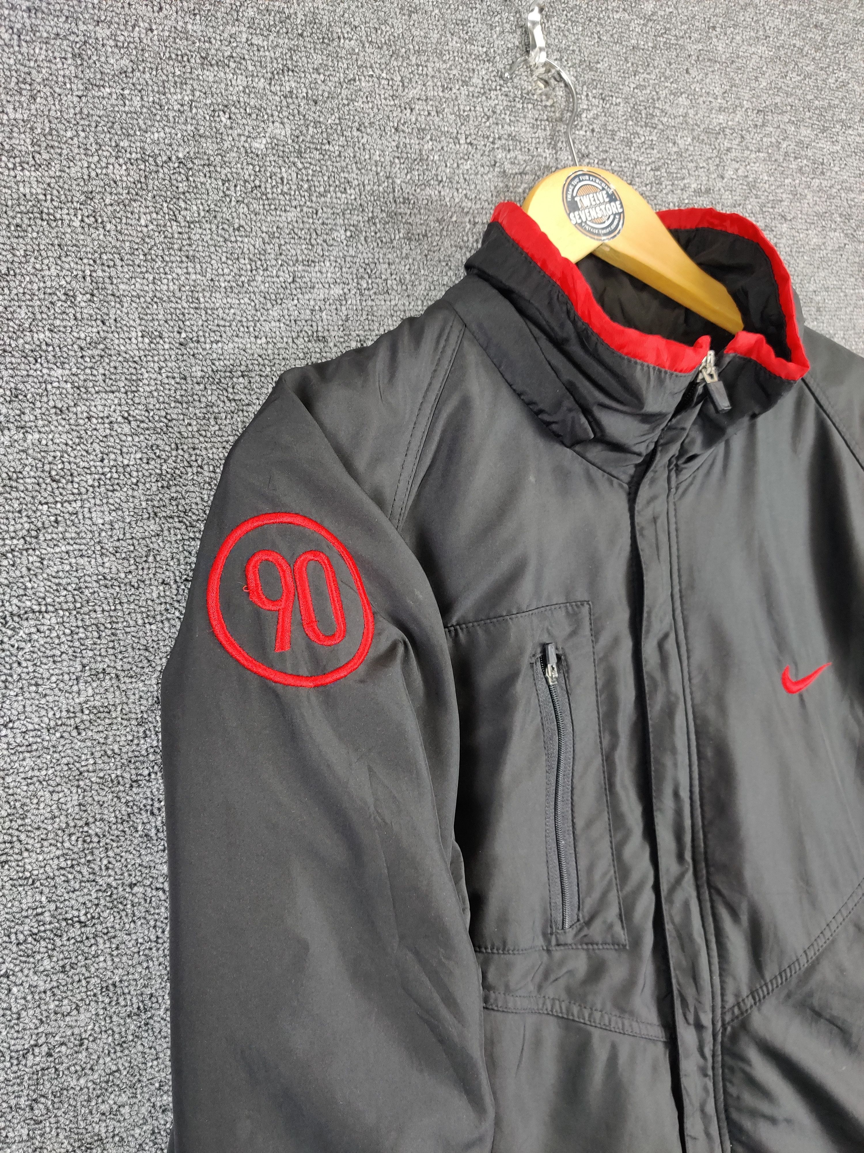 Nike Vintage Nike 90 Windbreaker Light Jacket Size US L / EU 52-54 / 3 - 5 Thumbnail