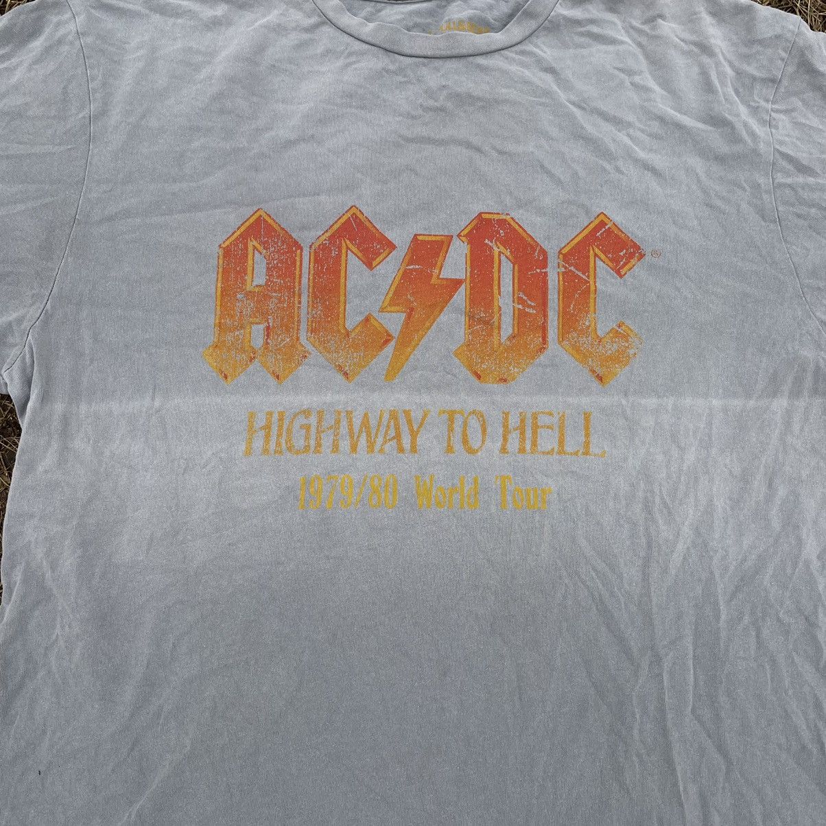 Vintage Vintage Y2K AC DC Sun Faded Band Tee Graphic Streetwear M Size US M / EU 48-50 / 2 - 4 Thumbnail