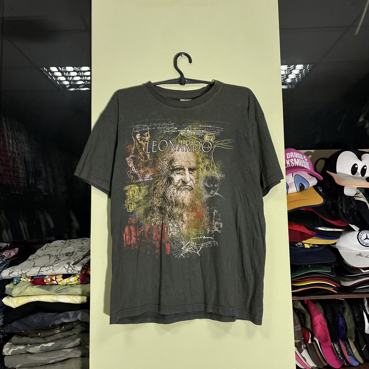 Vintage Vintage Y2K Sun Faded Graphic Art Tee Streetwear Black L Size US L / EU 52-54 / 3 - 1 Thumbnail