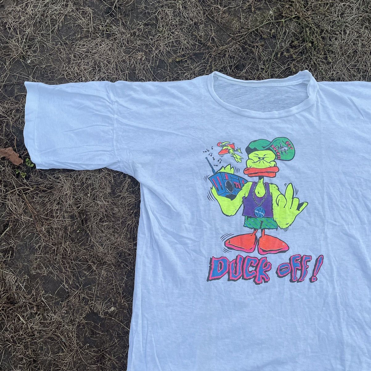 Vintage Vintage 90s Sun Faded Graphic Tee Duck Off Humor Skate L Size US L / EU 52-54 / 3 - 3 Thumbnail