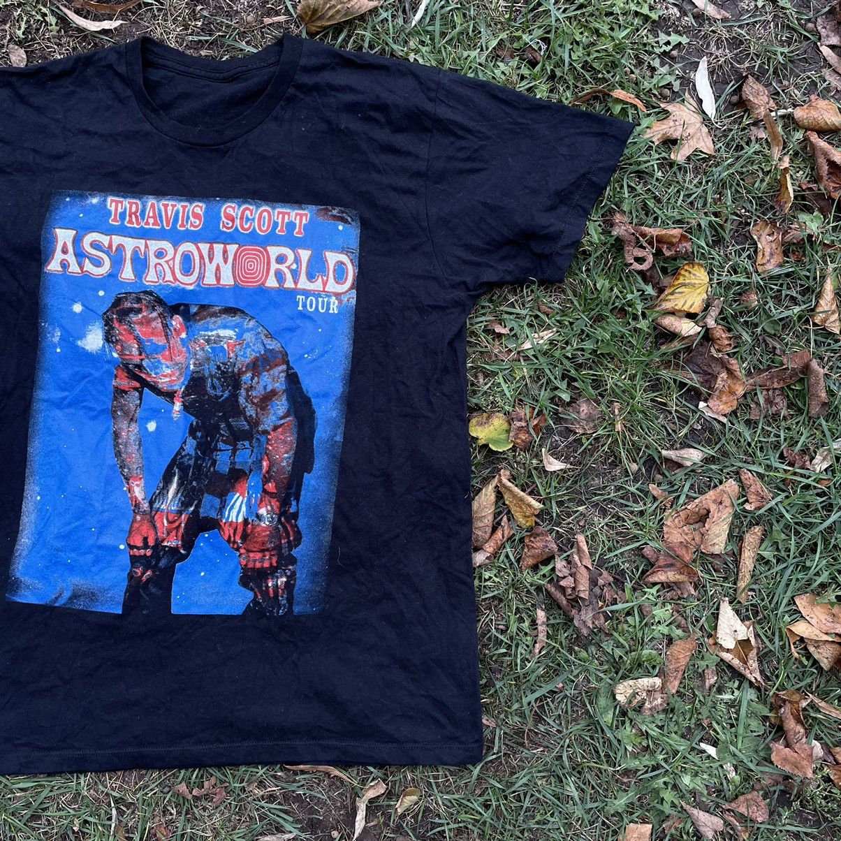 Vintage Vintage Y2K Travis Scott Astroworld Graphic Tee Streetwear L Size US L / EU 52-54 / 3 - 2 Thumbnail