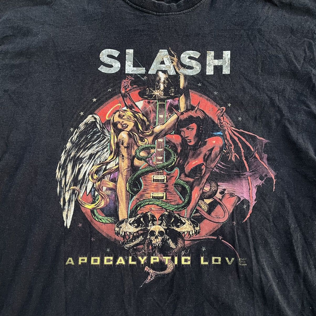 Vintage Vintage 90s Slash Band Tee Graphic Tee Grunge Streetwear L Size US L / EU 52-54 / 3 - 4 Thumbnail