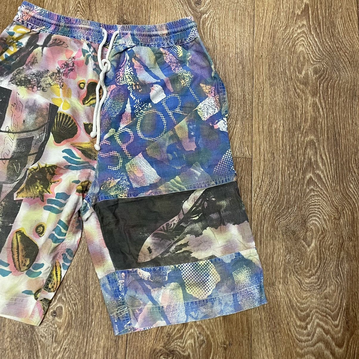 Vintage Vintage 90s All Over Print Baggy Shorts Streetwear Y2K 30 Size US 30 / EU 46 - 2 Thumbnail